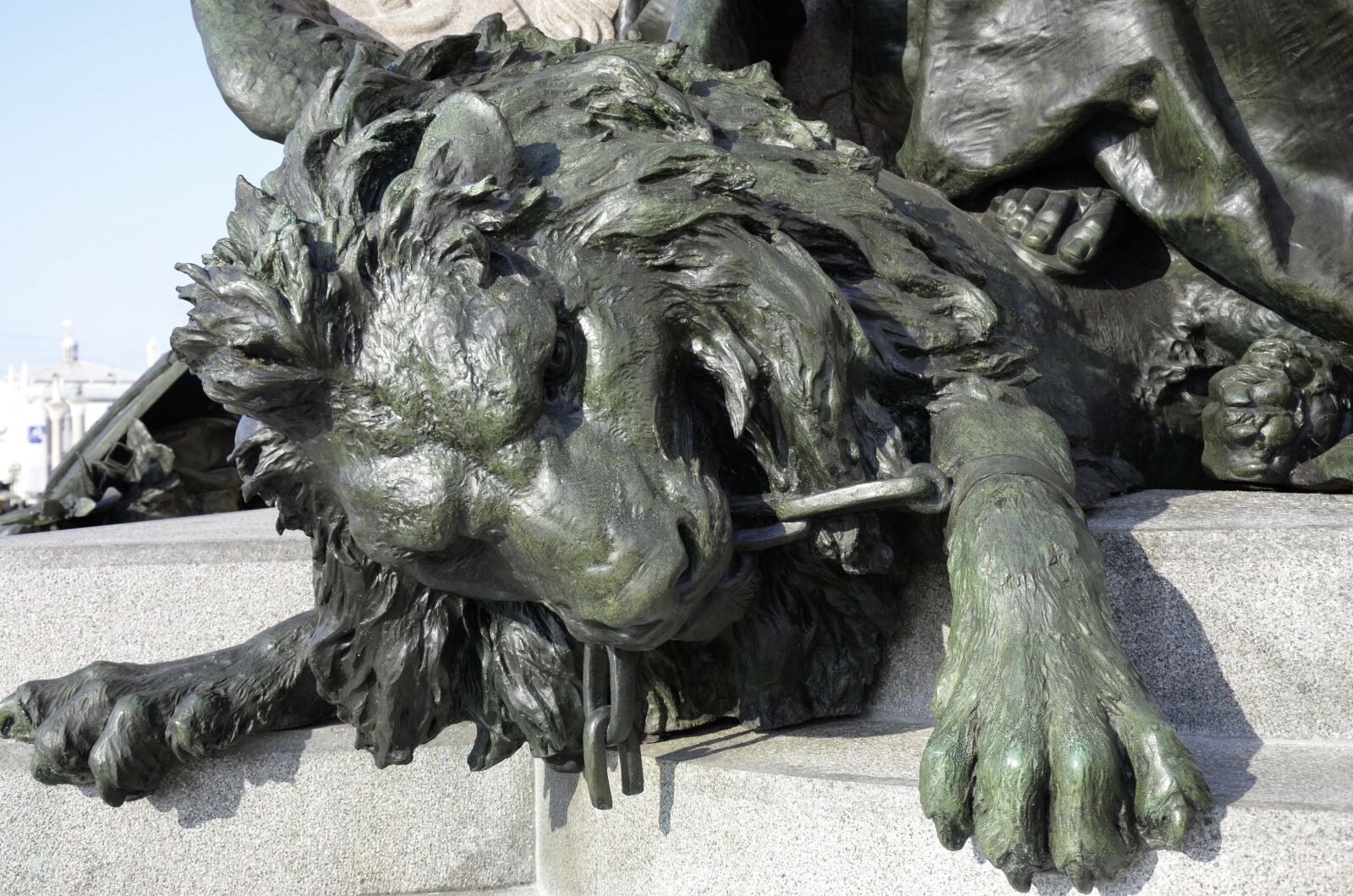 Nikon D5100 sample photo. Lion, fountain, statue photography