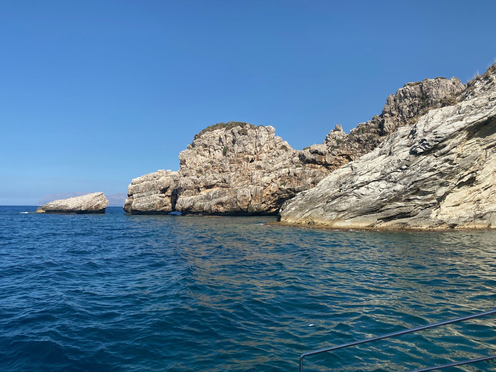 Apple iPhone 11 Pro Max + iPhone 11 Pro Max back triple camera 4.25mm f/1.8 sample photo. Favignana, sicily, mare photography