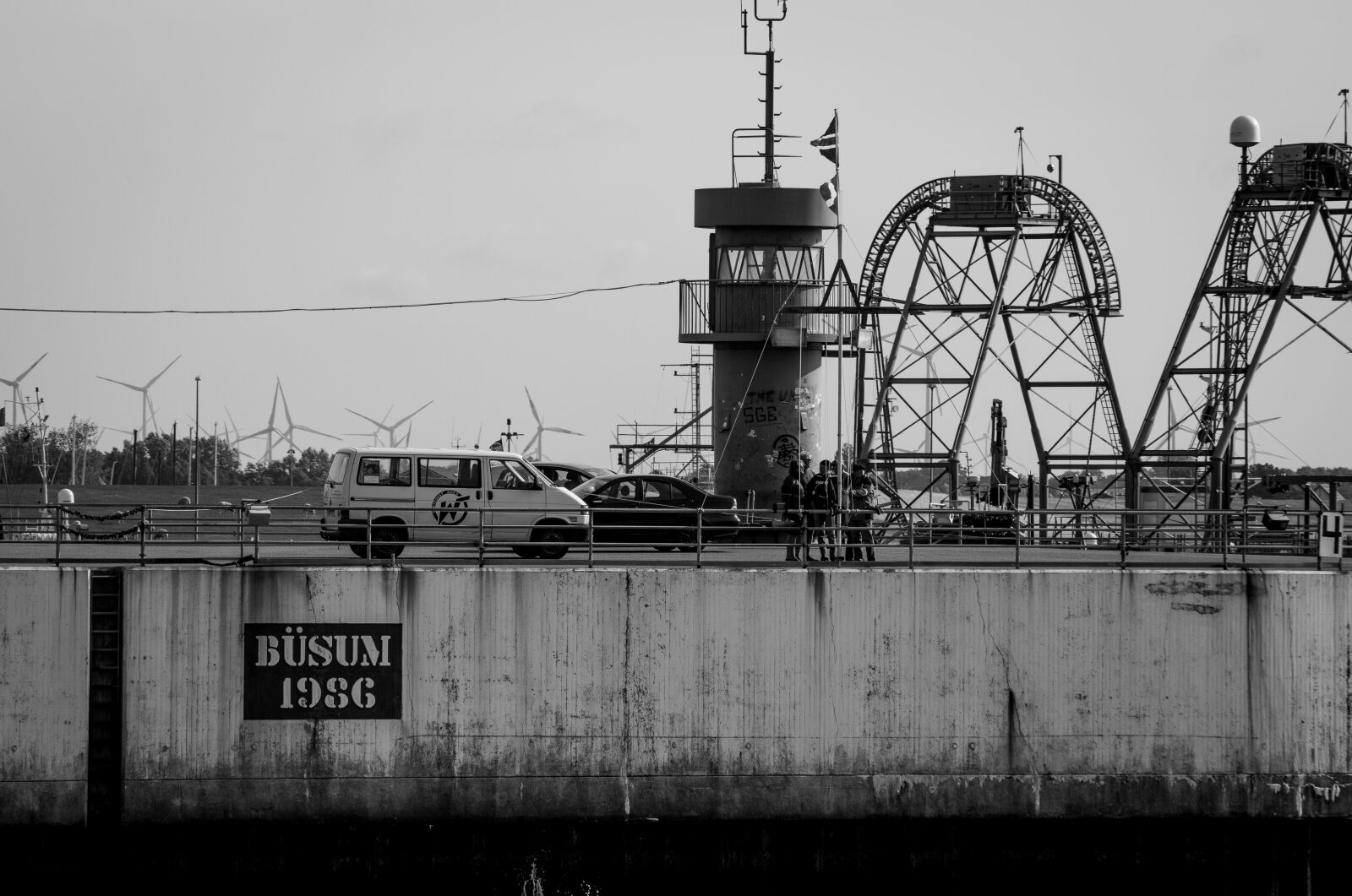 Canon EOS 700D (EOS Rebel T5i / EOS Kiss X7i) sample photo. Port, lighthouse, sea photography