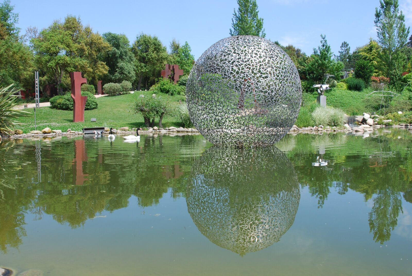 Nikon D80 sample photo. Spain, artist, sculpture metal photography