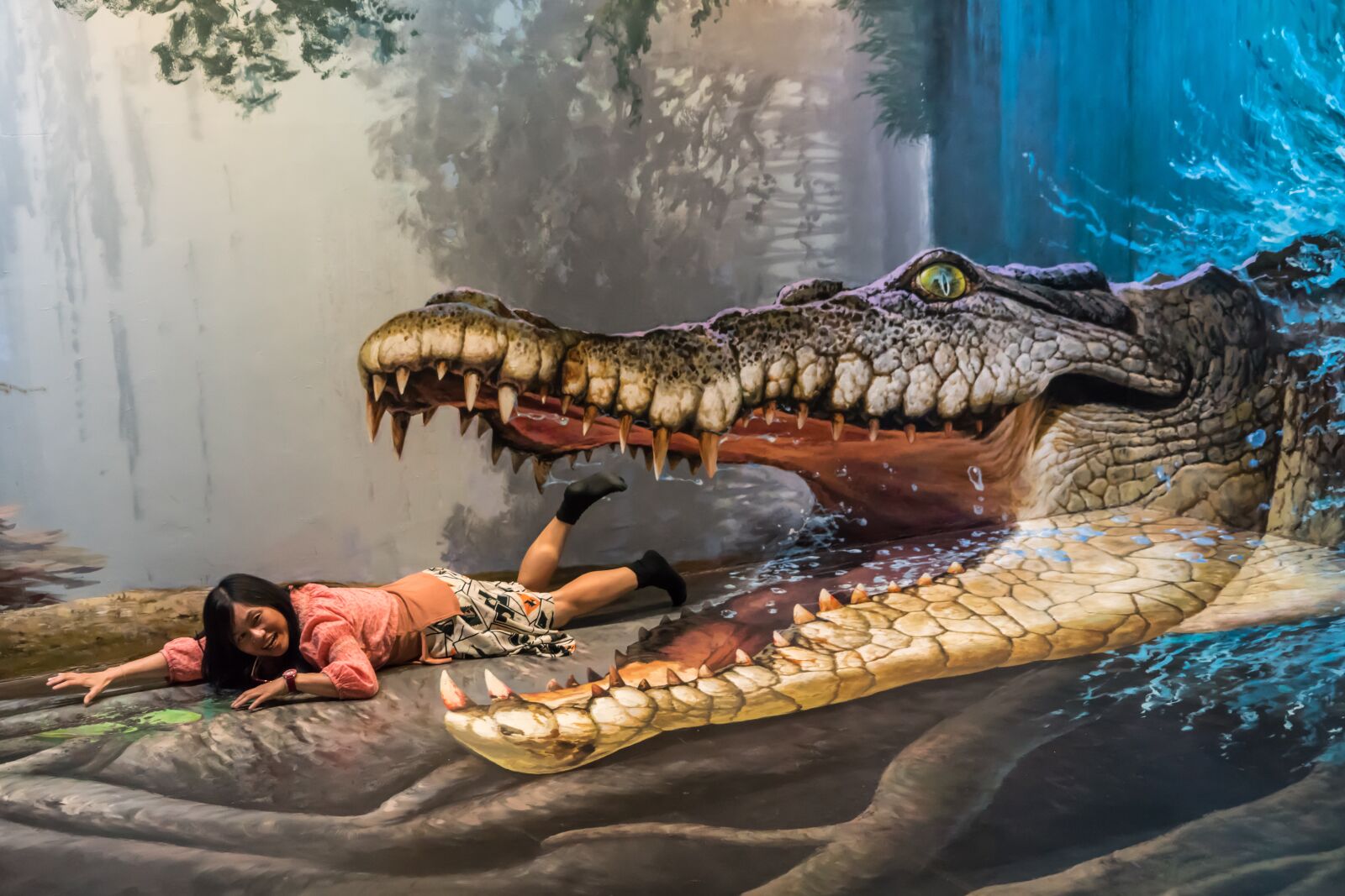 Sony a7R II + Sony FE 24-240mm F3.5-6.3 OSS sample photo. Illusion, museum, artwork photography