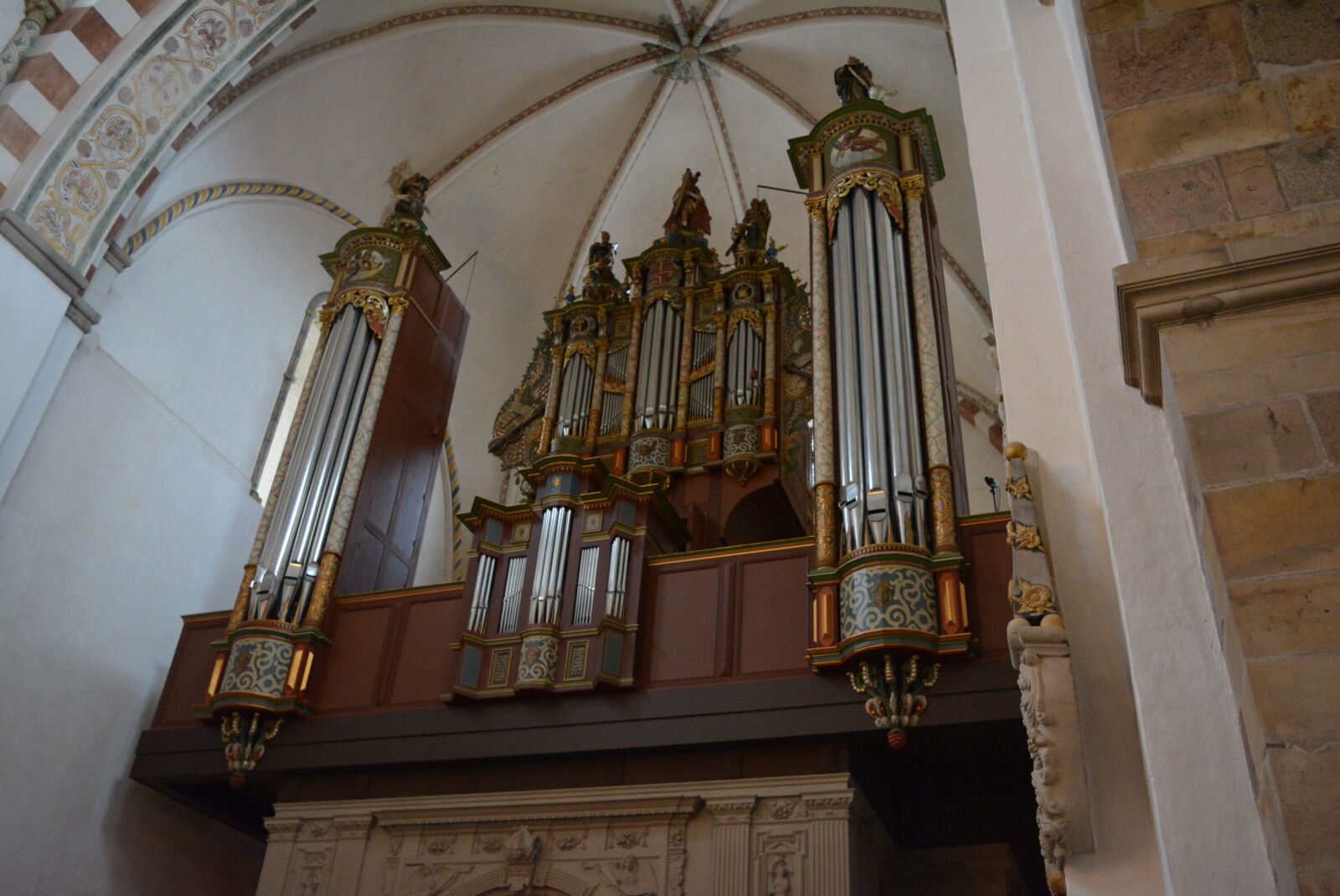 Nikon D5200 sample photo. Organ, church, large photography