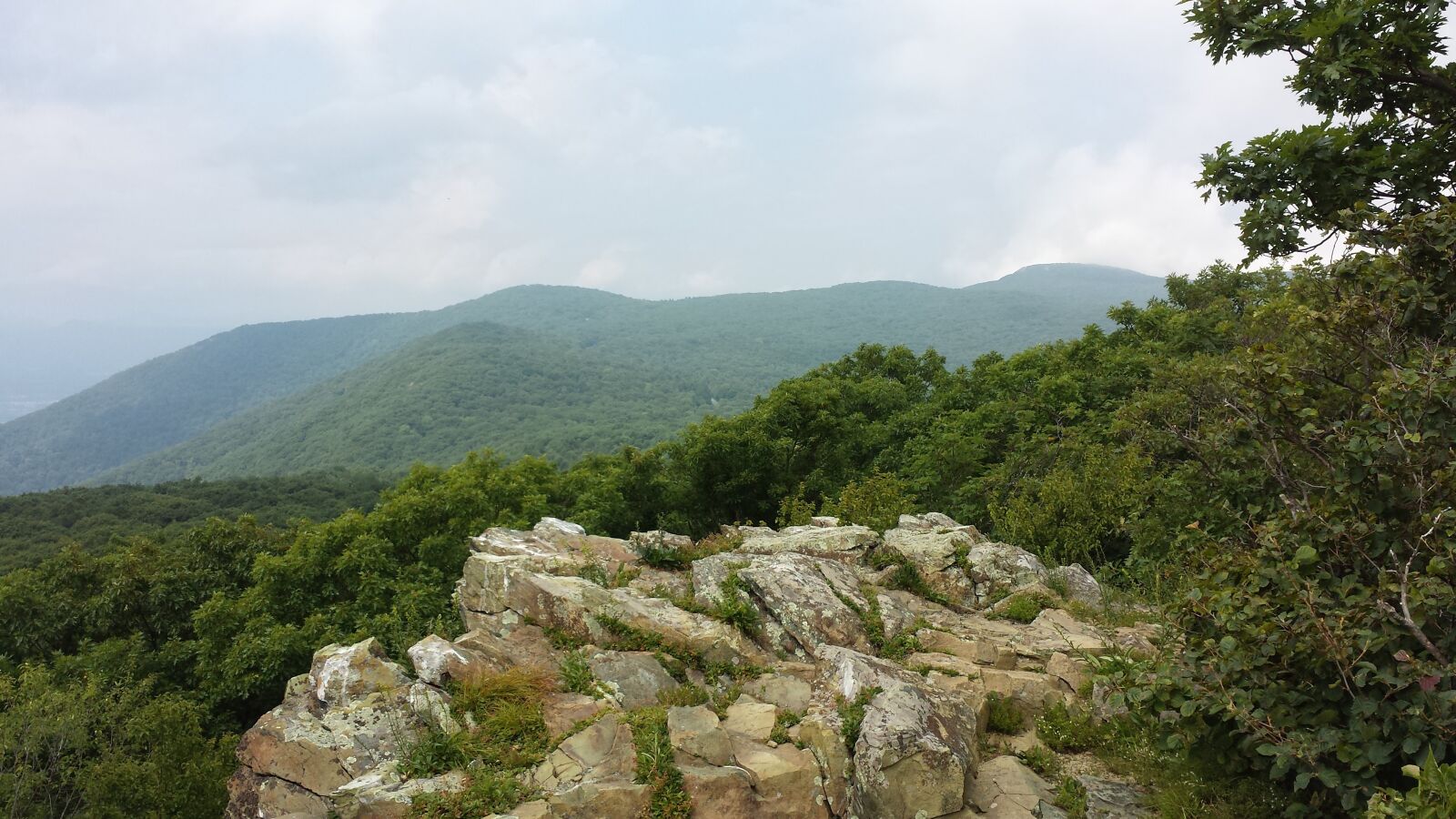 Samsung Galaxy S4 sample photo. Mountains, overlook, nature photography