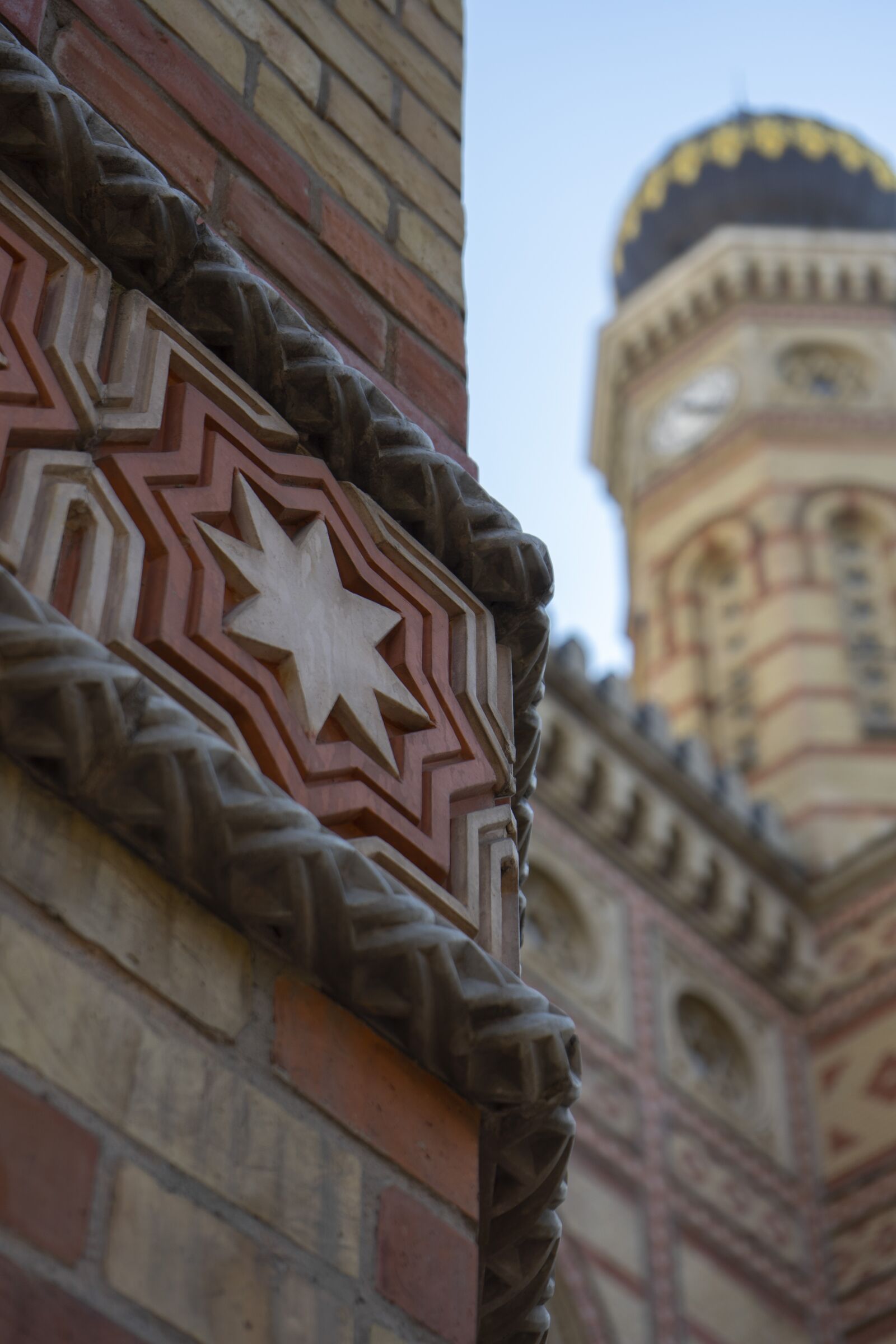 Sony a7 II + Sony FE 28-70mm F3.5-5.6 OSS sample photo. Building, budapest, hungary photography