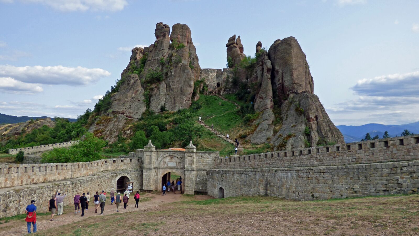 Panasonic Lumix DMC-FZ70 sample photo. Belogradchik, bulgaria, fortress photography