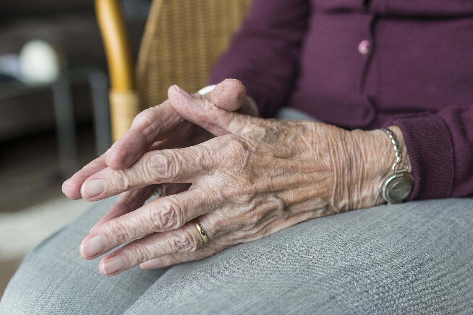 Nikon D5200 sample photo. Hand, hands, old photography