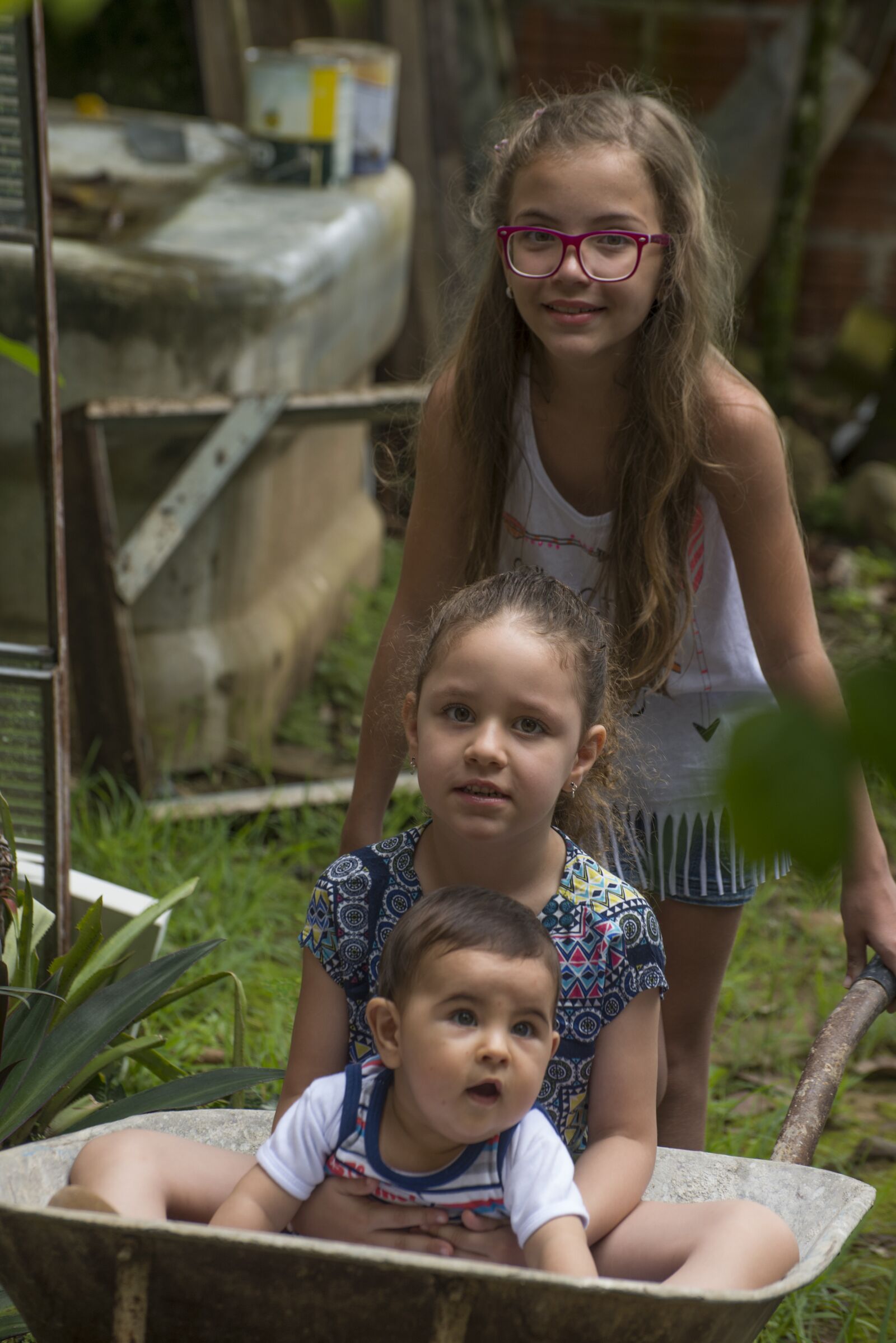 Nikon D610 sample photo. Children, playing, joke photography