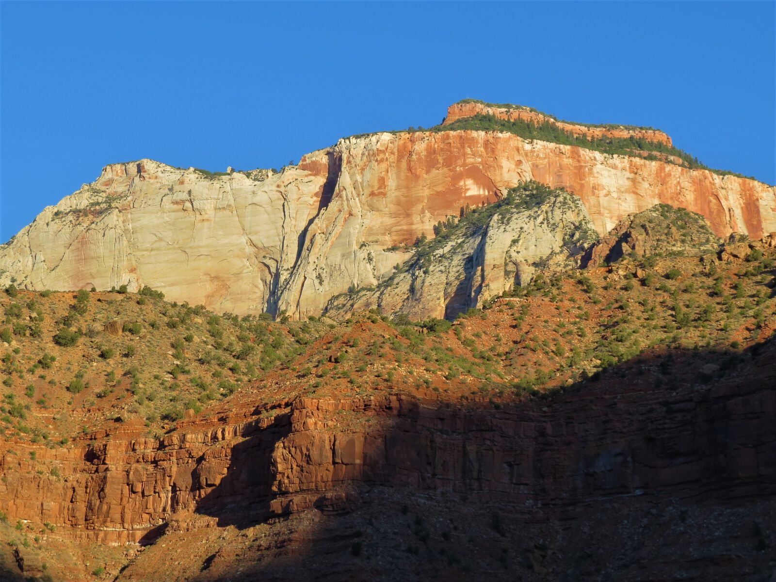 Canon PowerShot SX50 HS sample photo. Mountains, rock face, utah photography