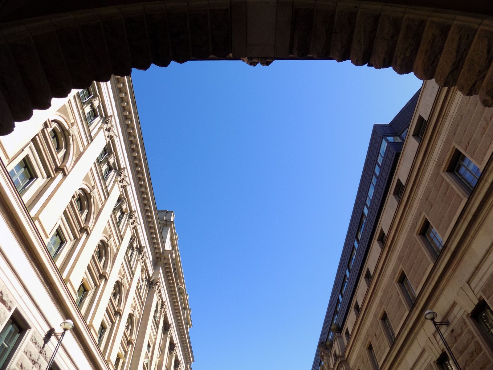 Nikon COOLPIX L340 sample photo. Arch, wall, architecture photography