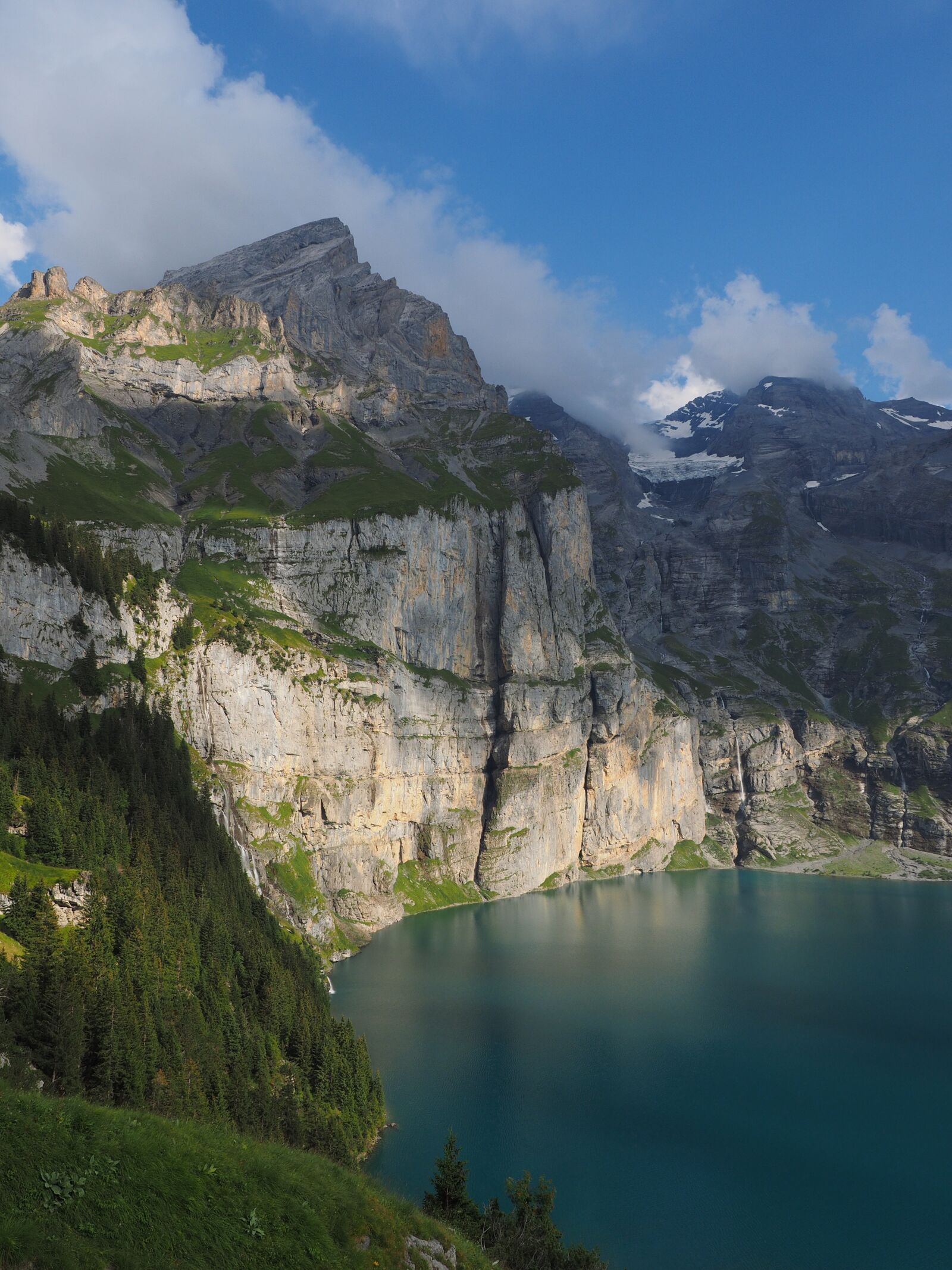 Olympus OM-D E-M1 + Olympus M.Zuiko Digital ED 12-40mm F2.8 Pro sample photo. Lake oeschinen, lake, switzerland photography