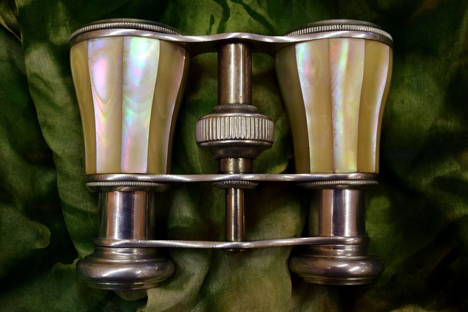 Nikon D3300 sample photo. Opera glass, binoculars, see photography
