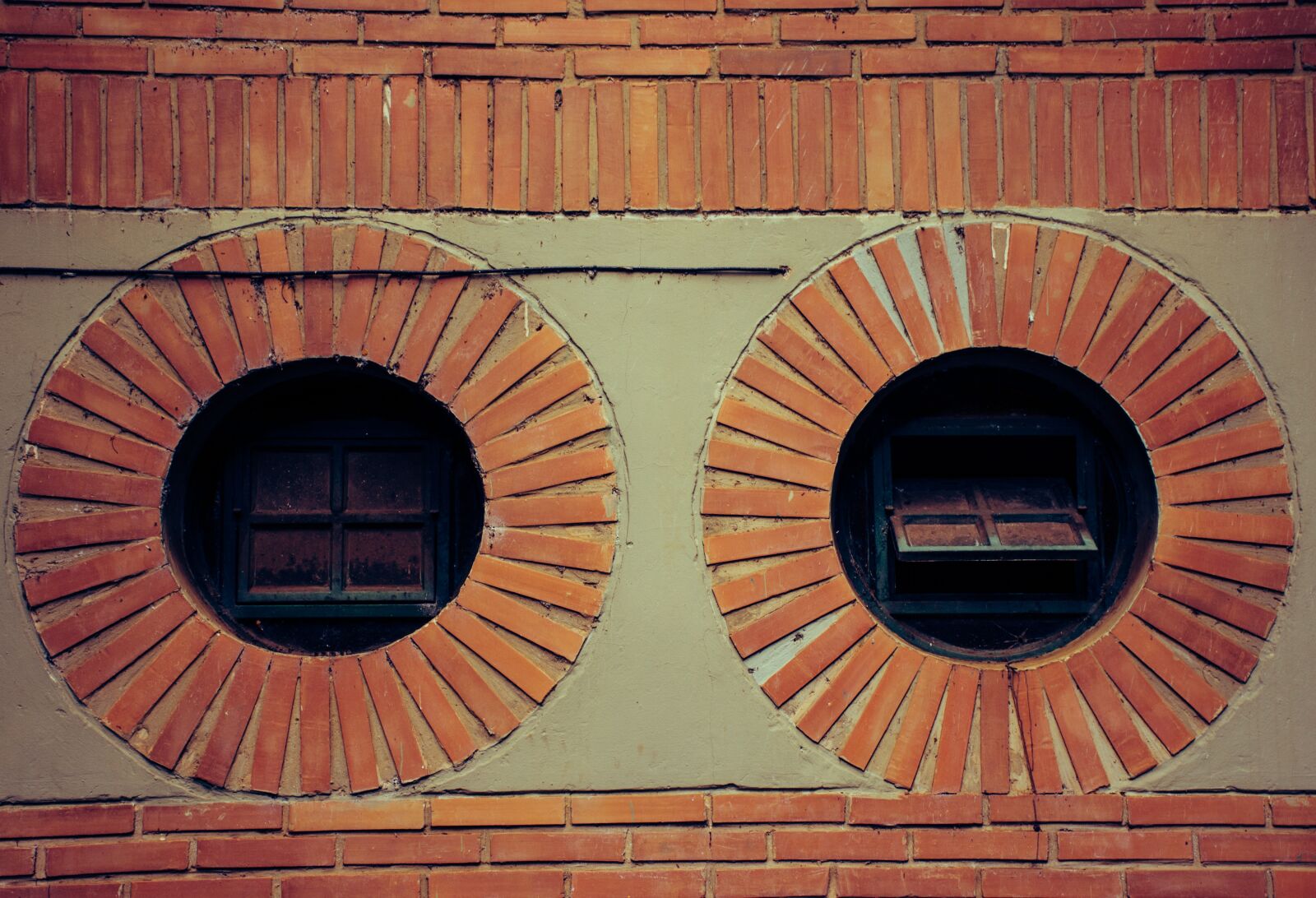 Nikon D7200 sample photo. Architecture, wall, old photography