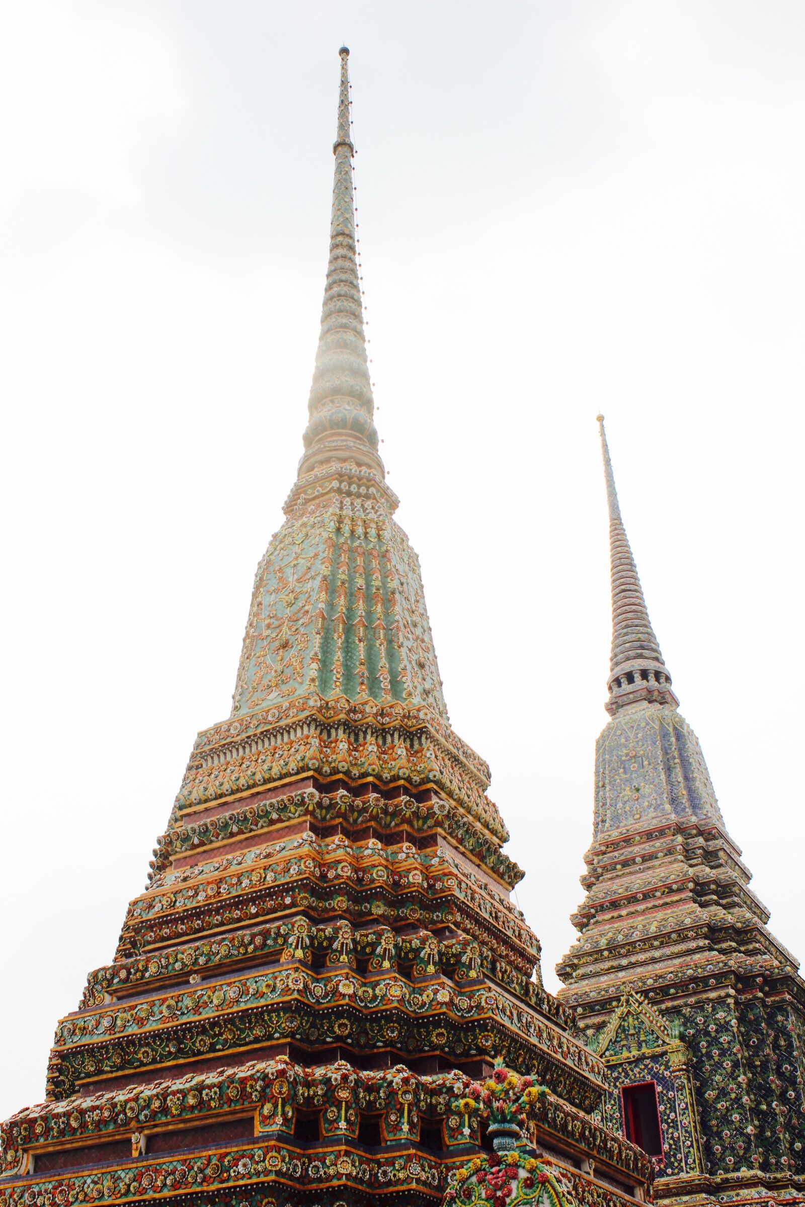 Canon EOS 600D (Rebel EOS T3i / EOS Kiss X5) sample photo. Temple, roof, pagoda photography