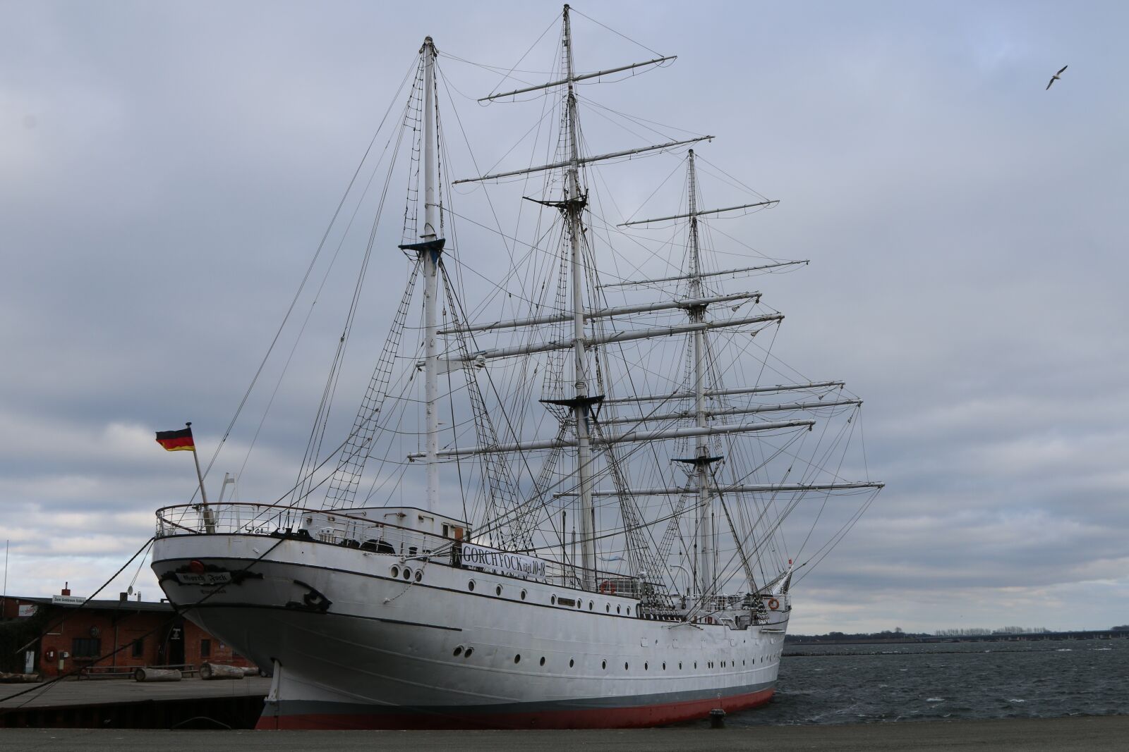 Canon EOS 70D + Canon EF 24-105mm F4L IS USM sample photo. Shipping, sailing vessel, stralsund photography