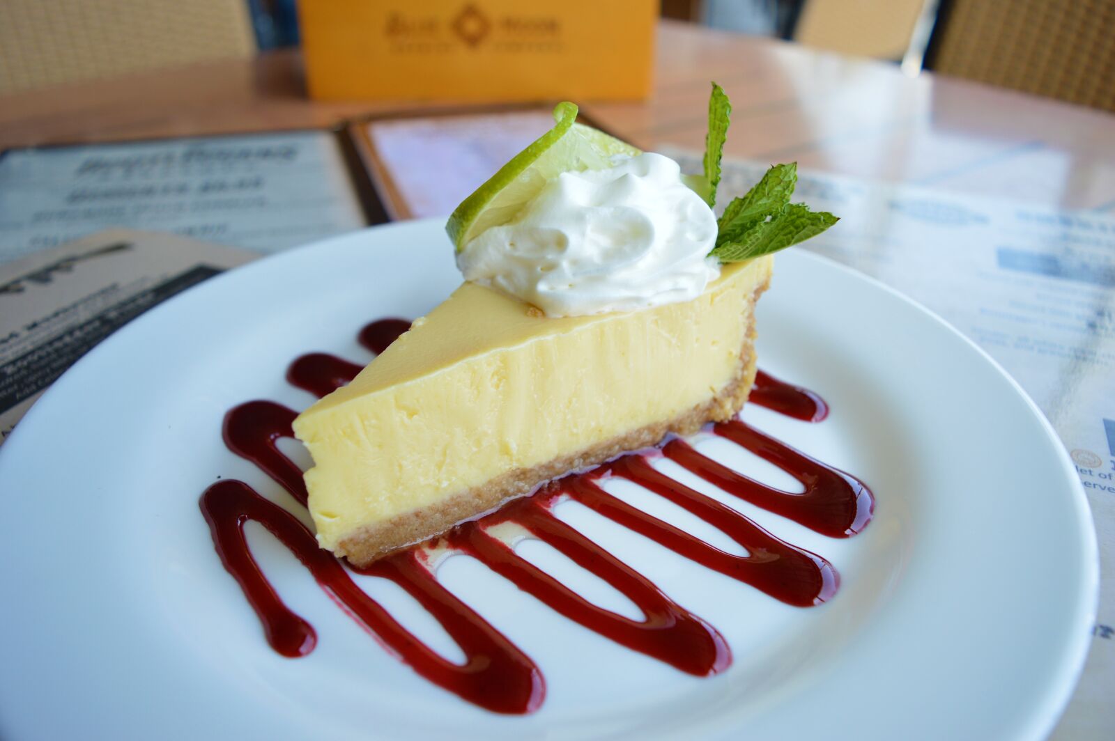 Nikon D3200 sample photo. Key, lime, pie photography