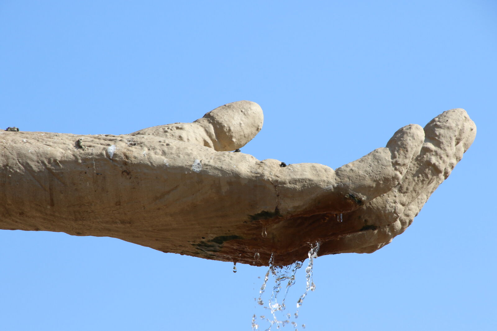 Canon EOS 7D Mark II sample photo. Blue, blue, sky, give photography