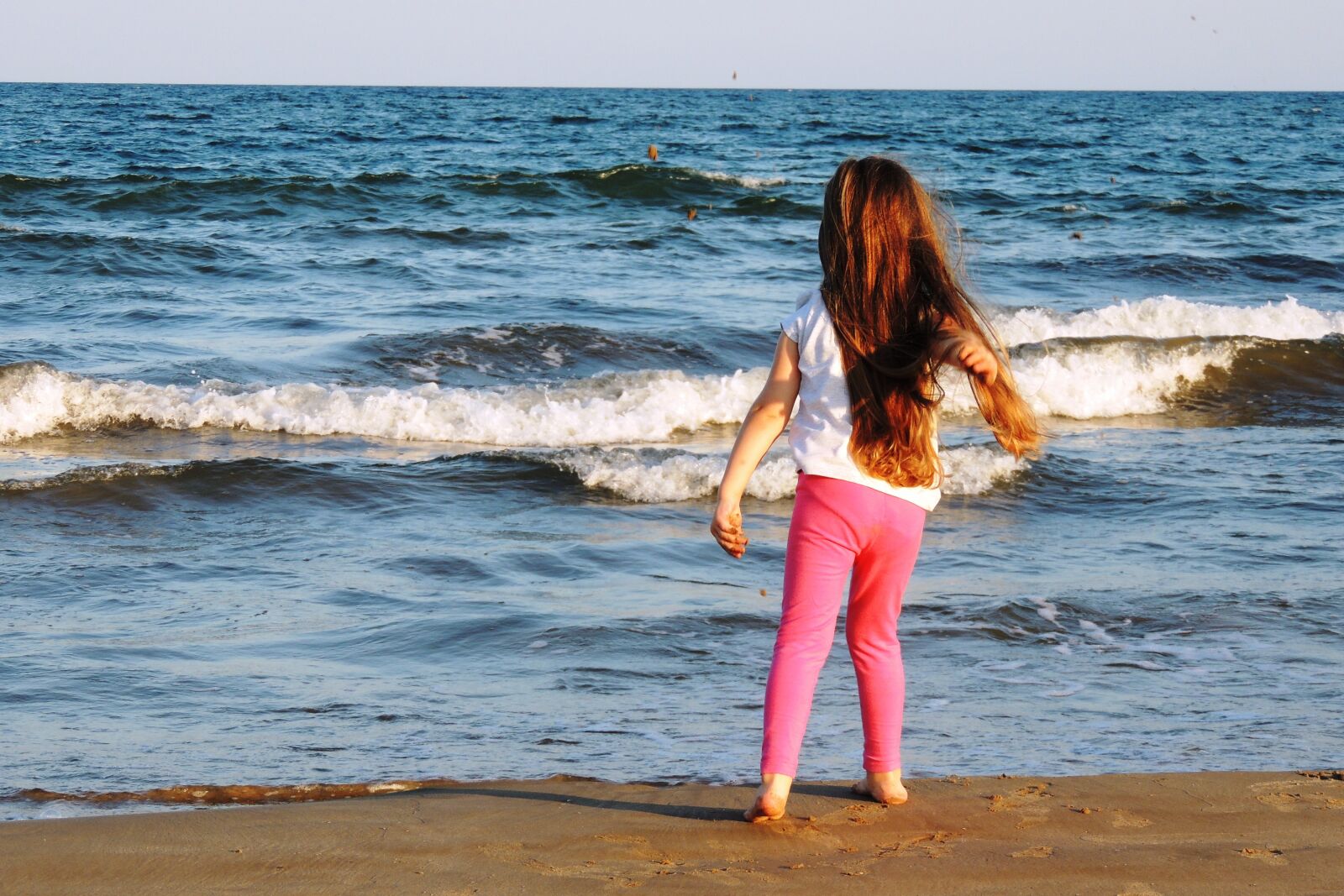 Nikon Coolpix P510 sample photo. Girl, beach, sunset photography