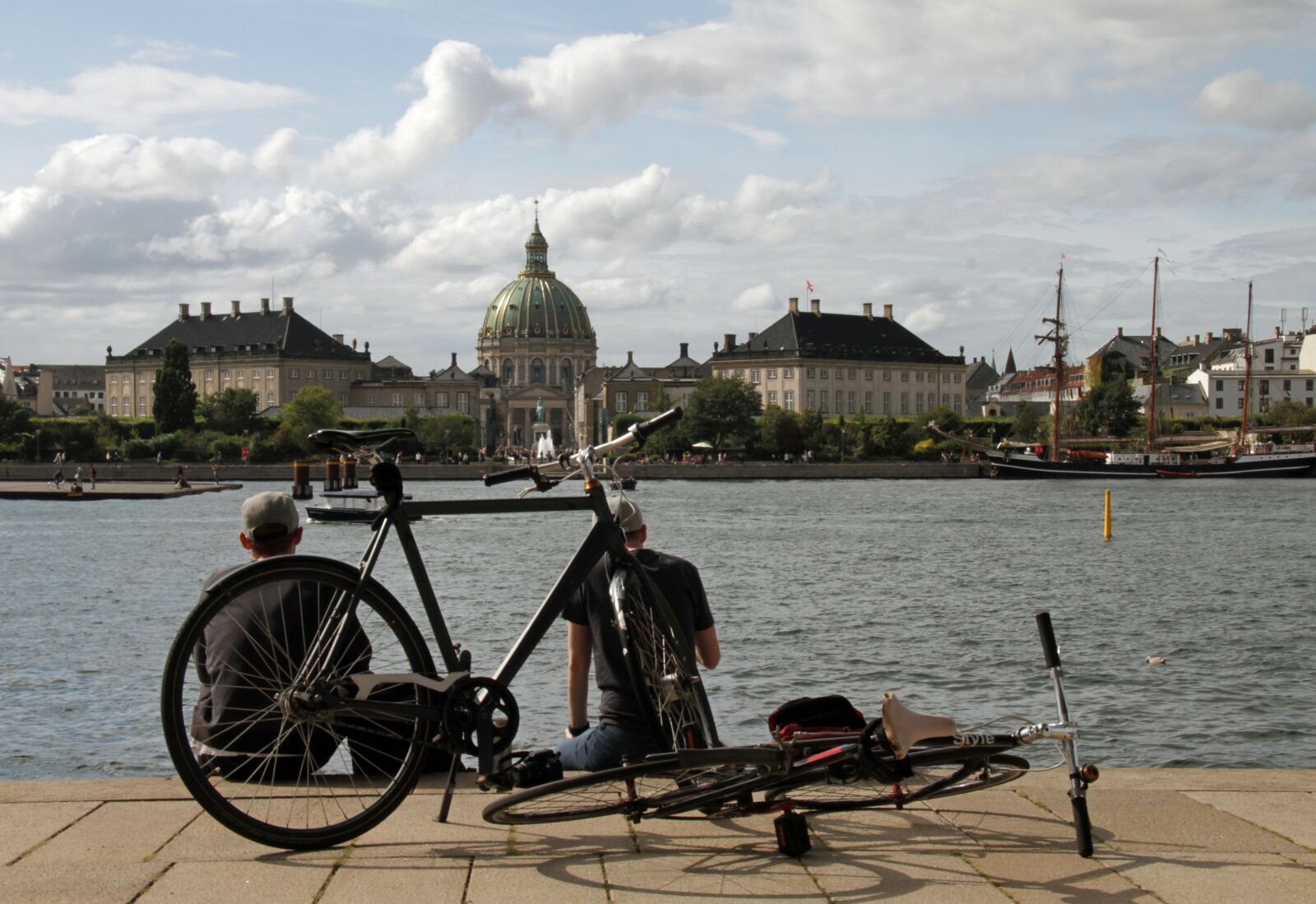 Canon EOS 7D sample photo. Copenhagen, cyclists, frederik's church photography