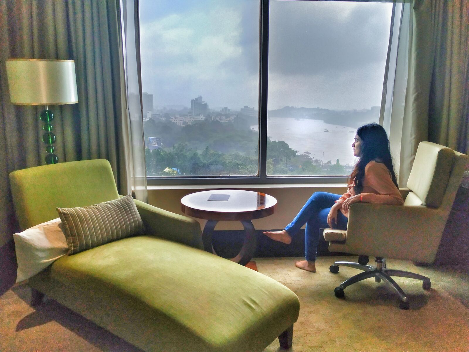 Xiaomi Mi A2 sample photo. Woman, beautiful, hotel photography