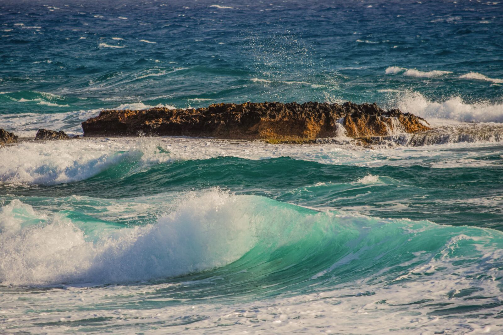 Nikon D3300 sample photo. Shoal, water, surf photography