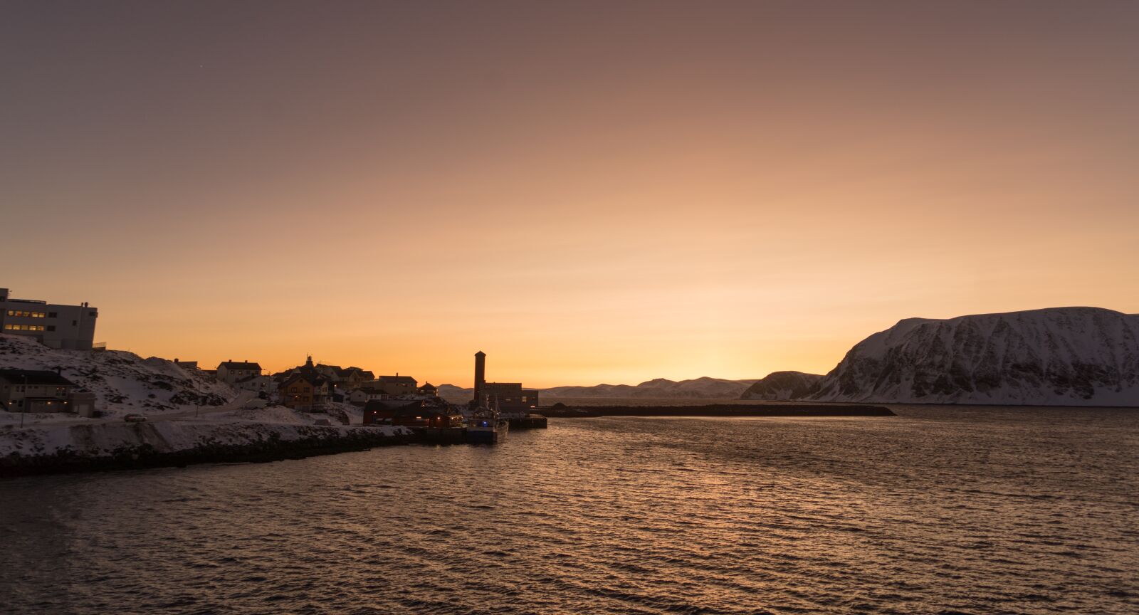 Sony a7R II sample photo. Norway, coast, sunset photography