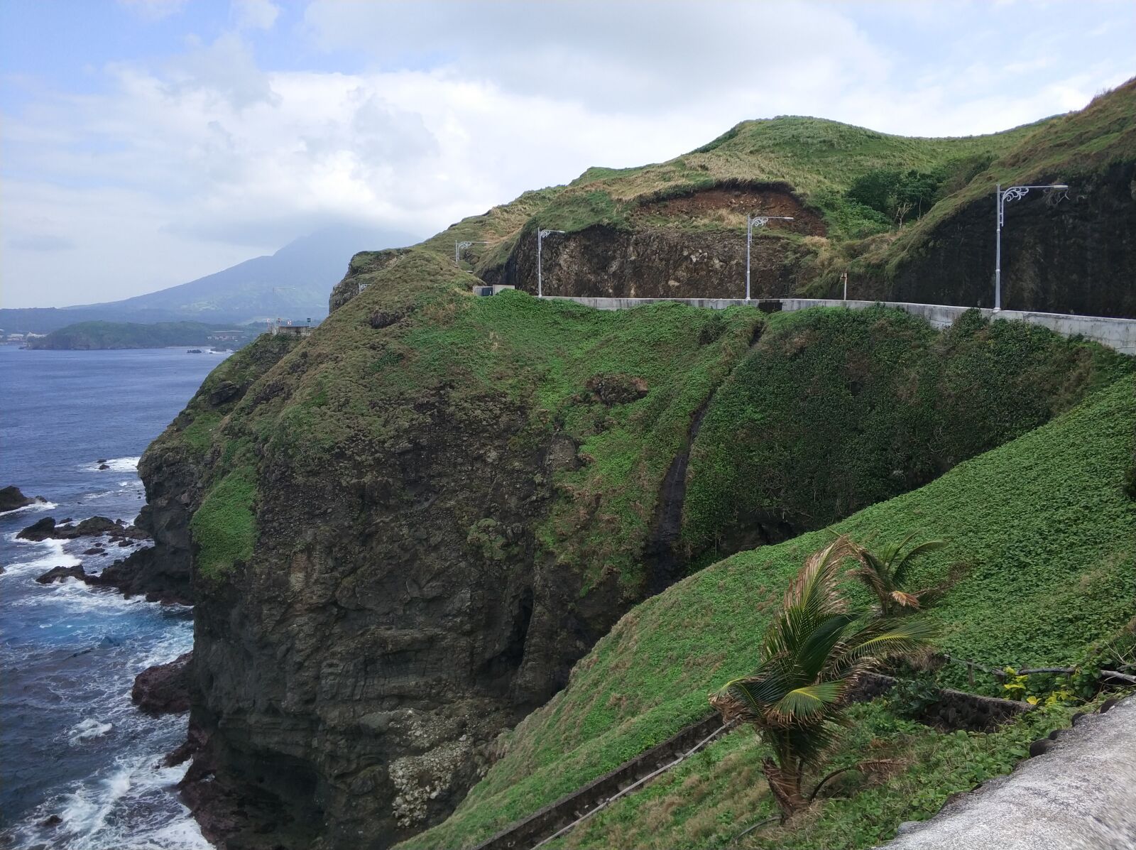 Xiaomi MI6 sample photo. Road, cliff, landscape photography