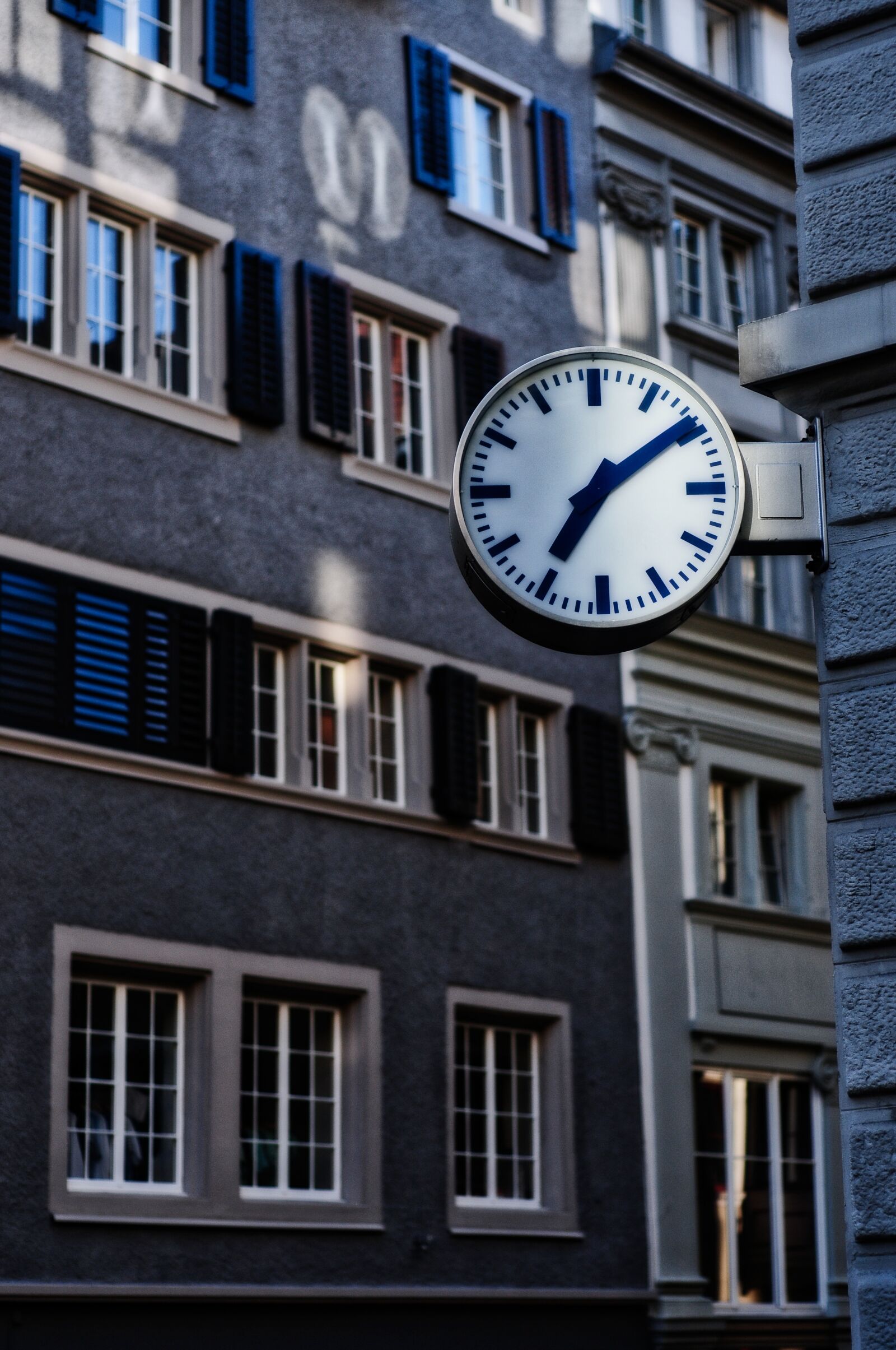 Nikon D300S sample photo. Time, clock, station photography