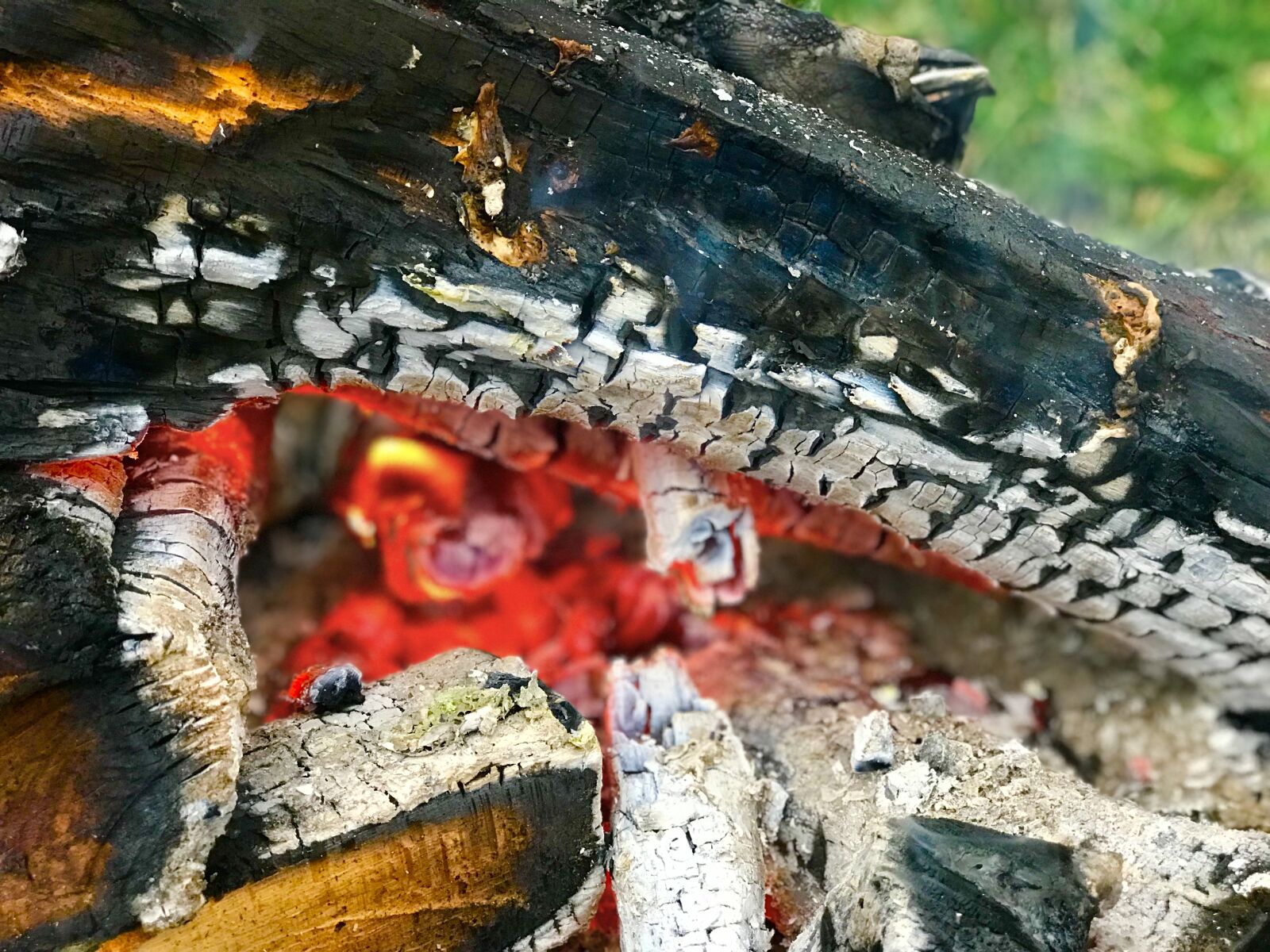 iPhone 7 Plus back dual camera 6.6mm f/2.8 sample photo. Fire, wood, burn photography