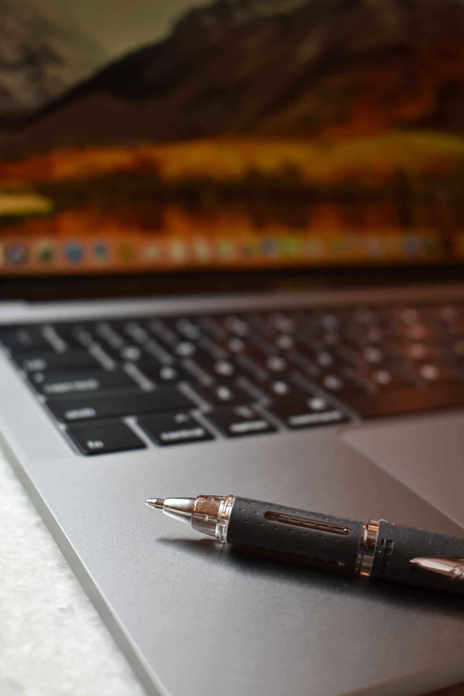Nikon D3400 sample photo. Computer, apple, macintosh photography