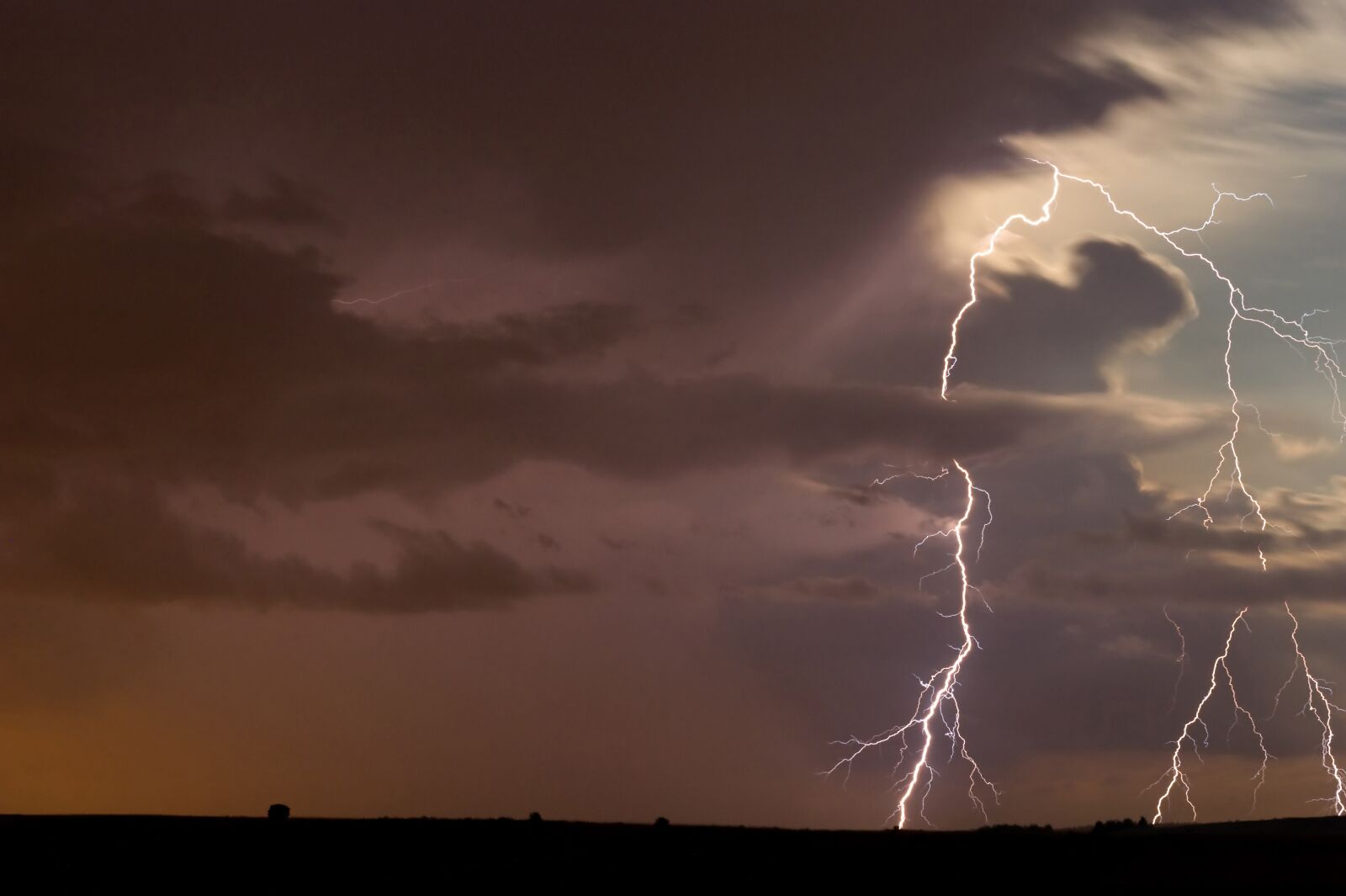 Nikon D3 sample photo. Storm, lightning, clouds photography