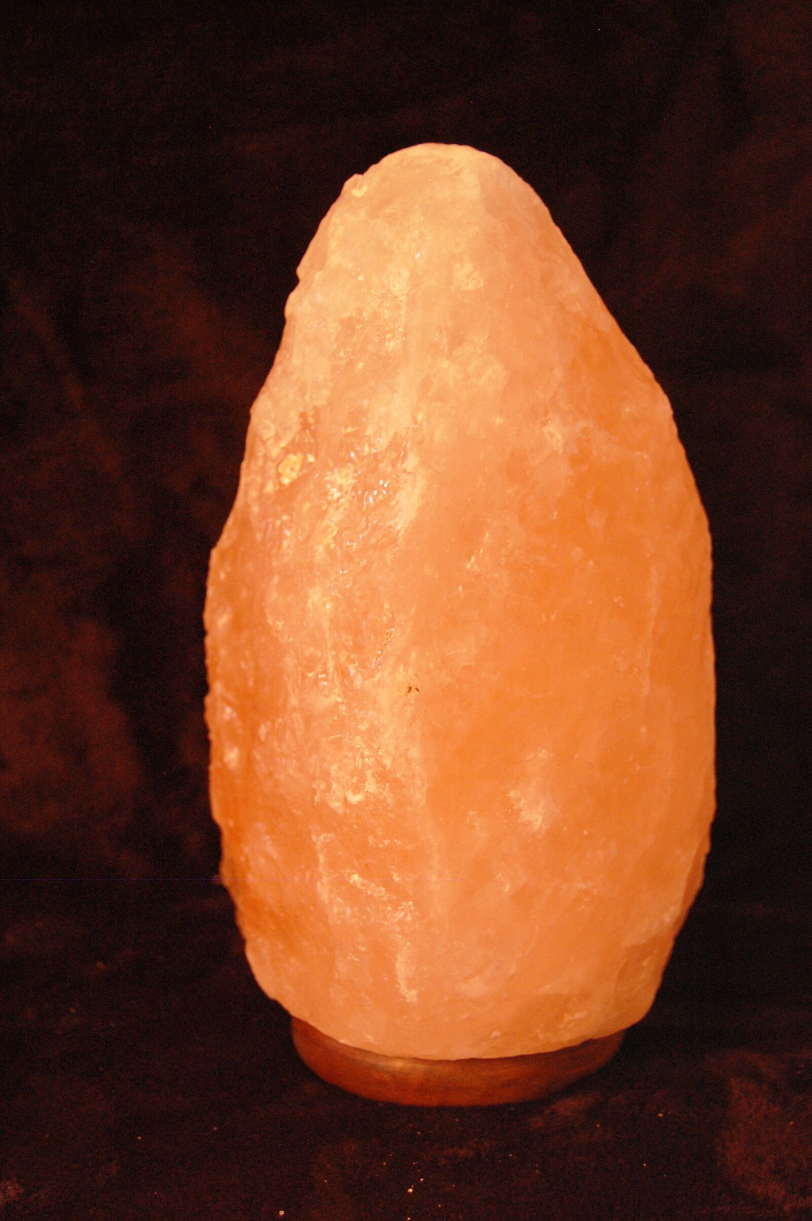Nikon D40 sample photo. Salt lamp, salt, crystal photography