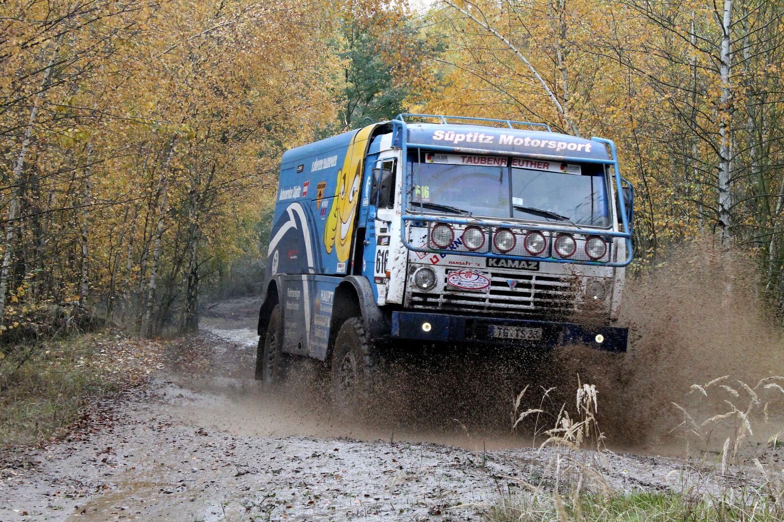 Canon EOS 1100D (EOS Rebel T3 / EOS Kiss X50) sample photo. Truck, rally, motorsport photography