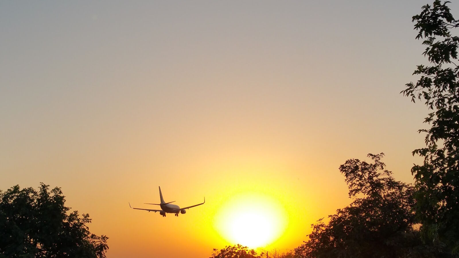 Samsung Galaxy Note4 sample photo. Aeroplane, air, travel, aircraft photography