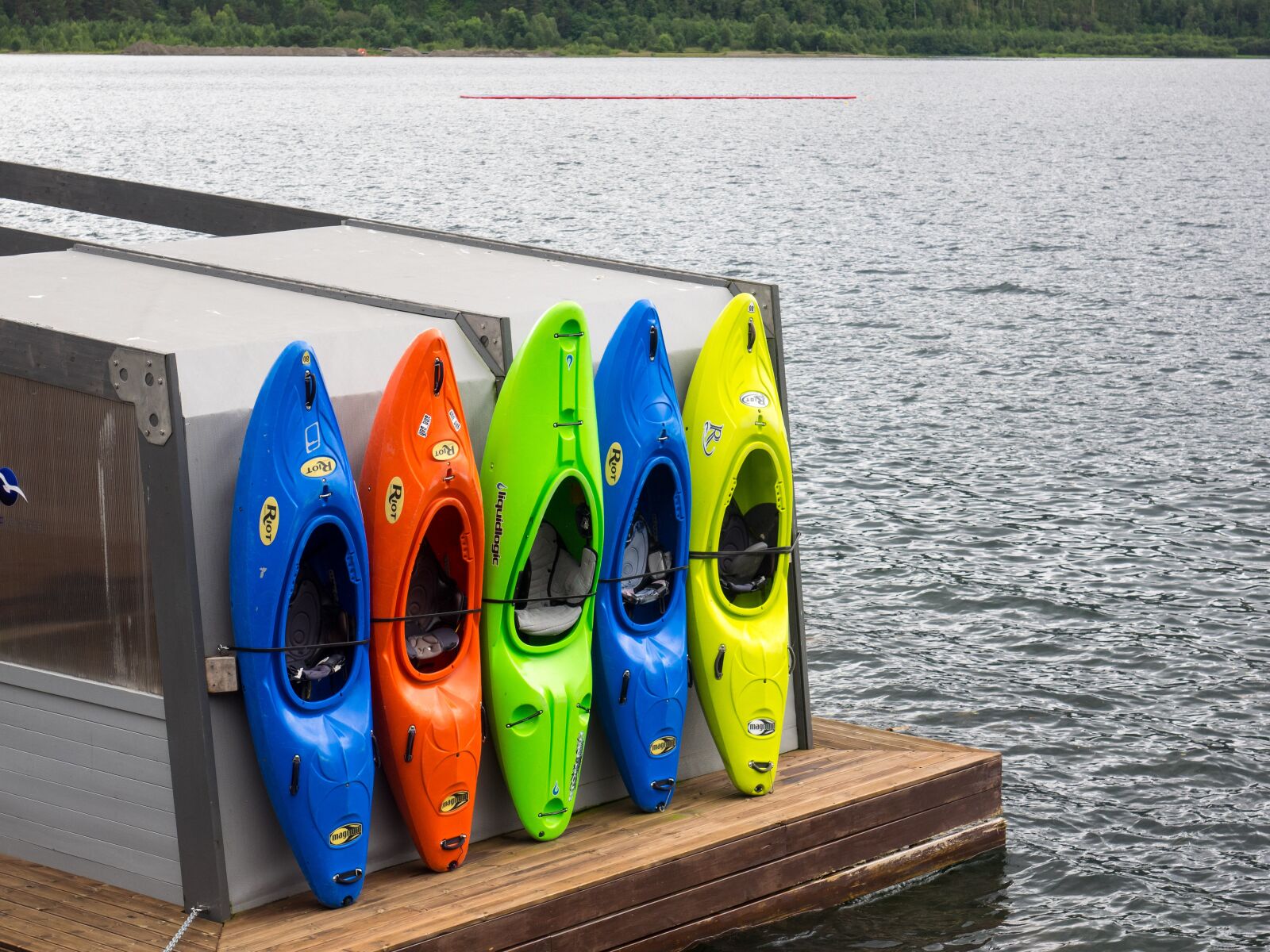 Olympus OM-D E-M1 + Olympus M.Zuiko Digital ED 12-40mm F2.8 Pro sample photo. Kayak, boat, canoeing photography