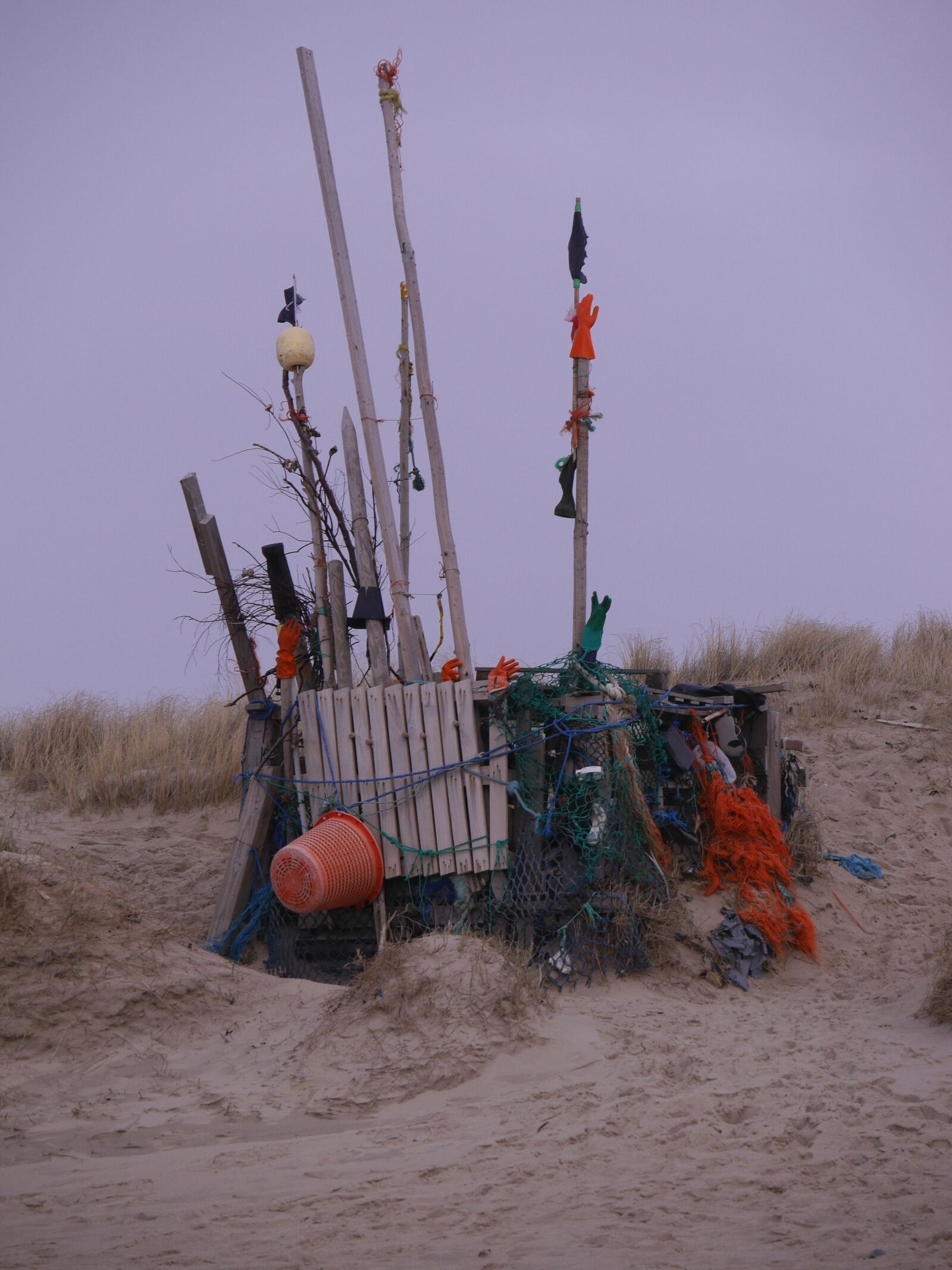 Panasonic Lumix DMC-G6 sample photo. Sylt, beach, garbage photography