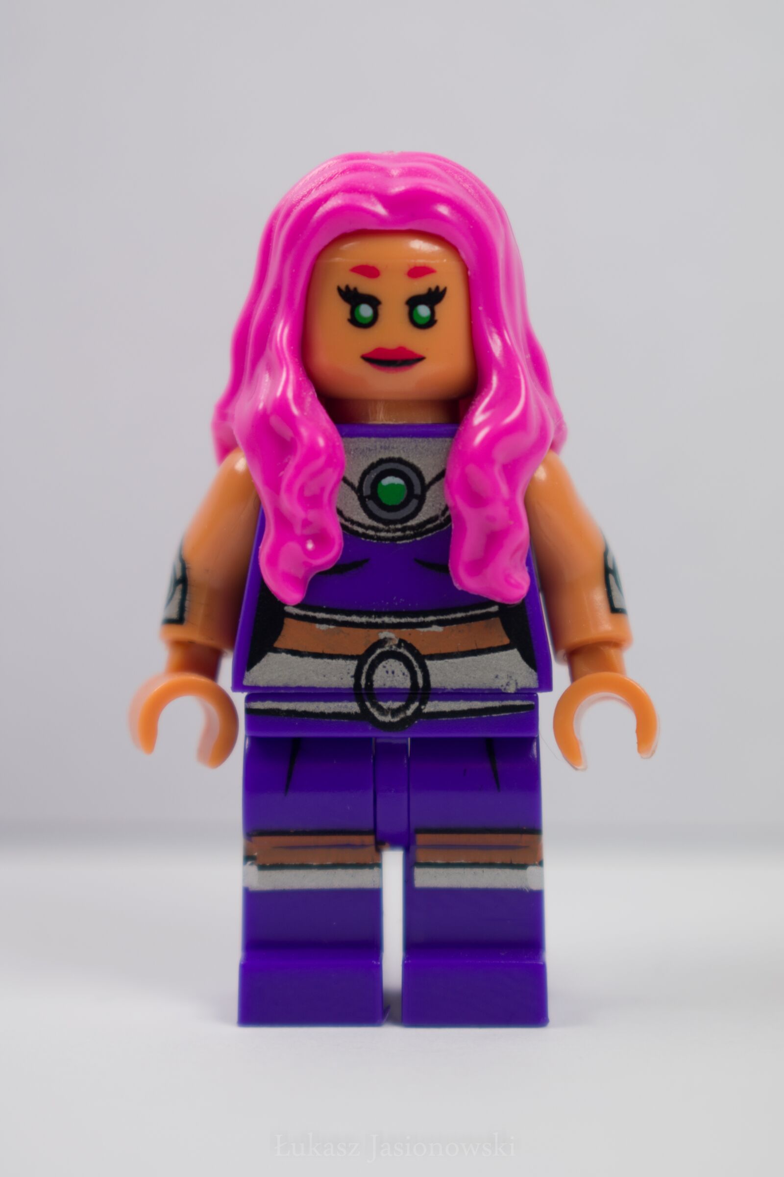 Nikon D3400 sample photo. Lego, minifigurka, lego teen photography