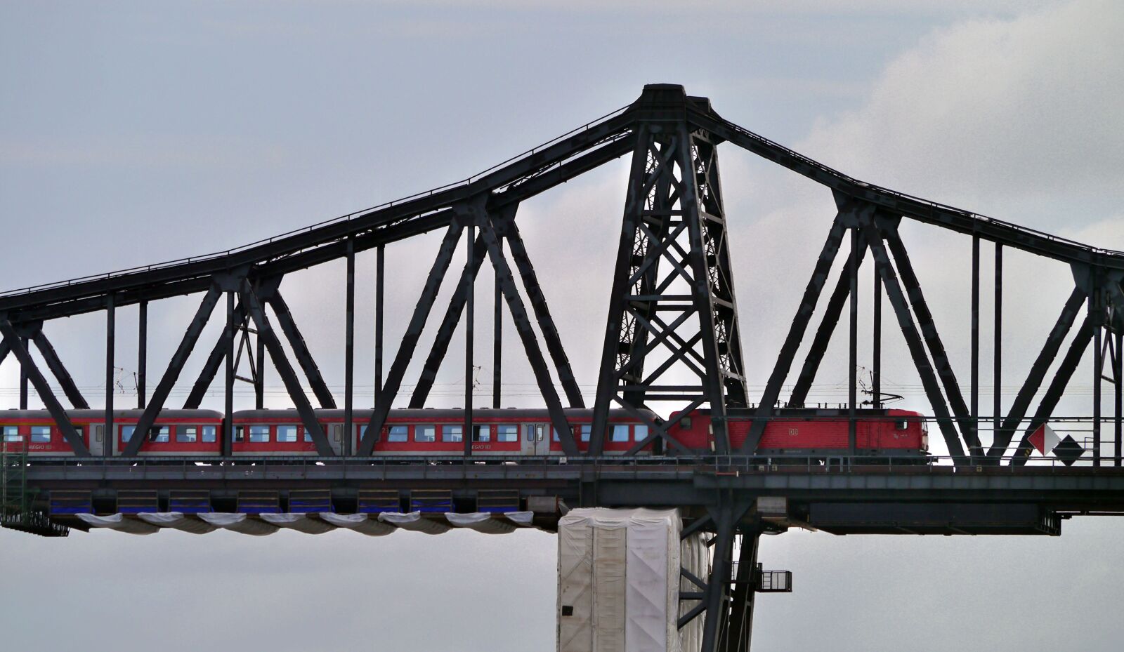 Panasonic Lumix DMC-GX1 sample photo. Railway bridge, high bridge photography