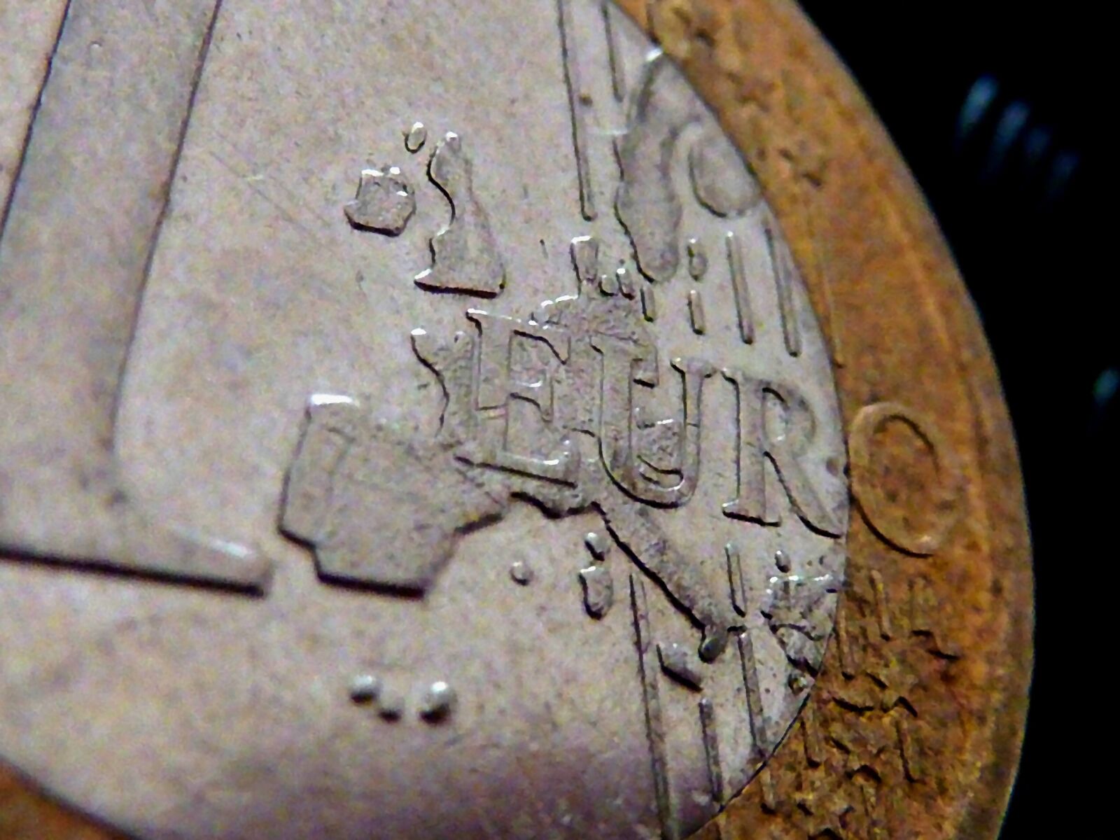 Panasonic DMC-TZ7 sample photo. Euro, coin, a euro photography
