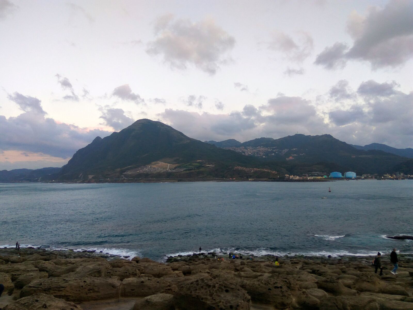 Xiaomi Redmi Note3 sample photo. Sea, mountain, port photography
