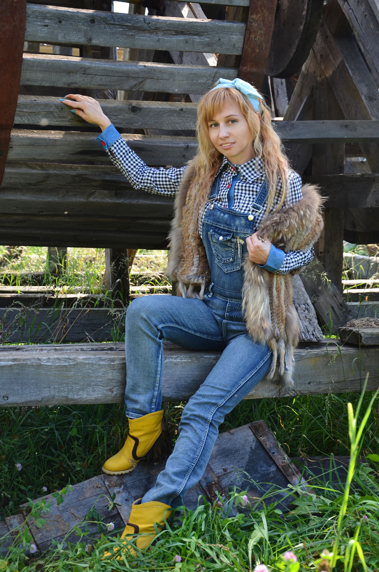 Nikon D7000 sample photo. Girl, woman, cowboy boots photography