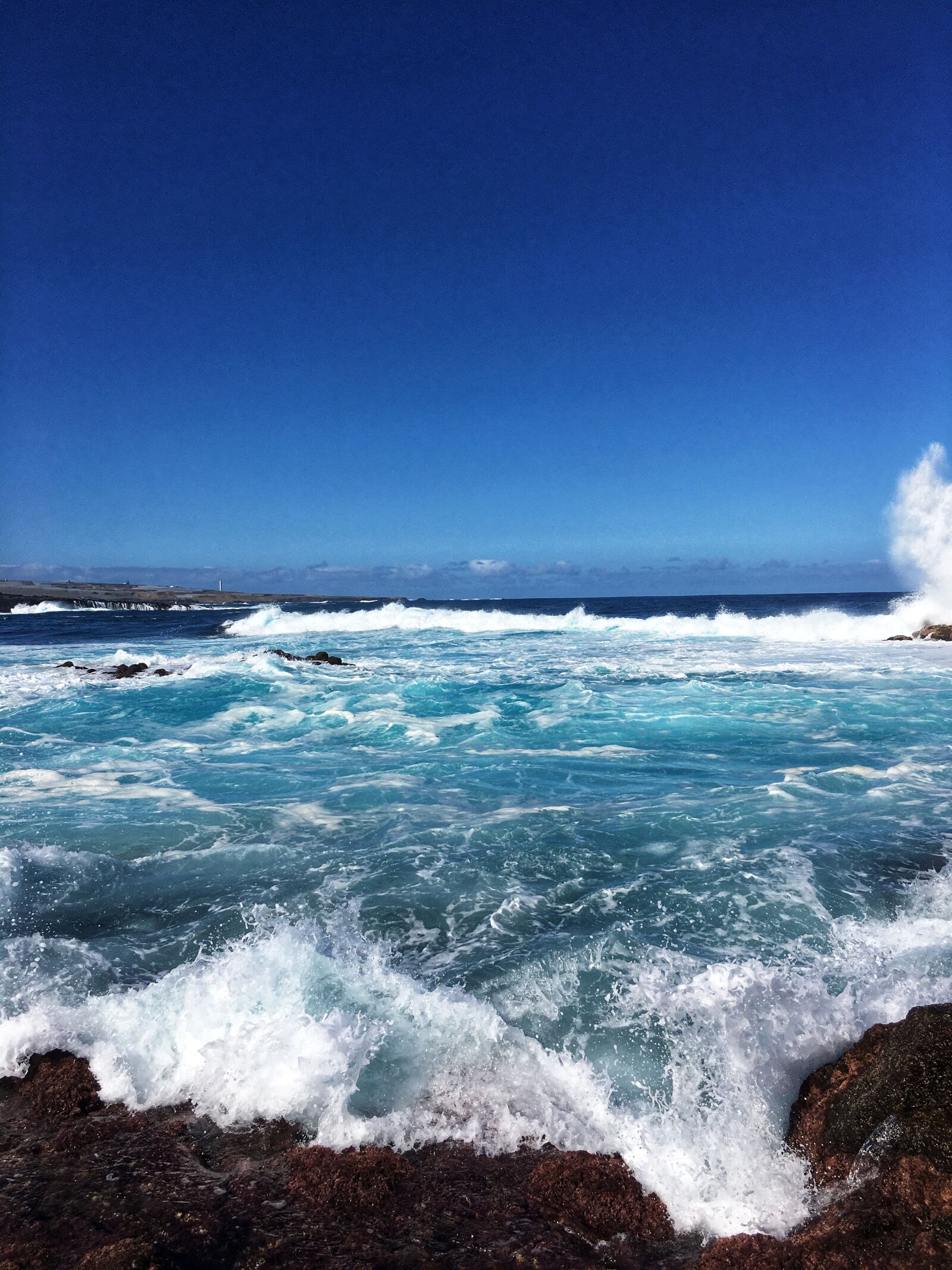 iPhone 6s Plus back camera 4.15mm f/2.2 sample photo. Wave, ocean, atlantic photography