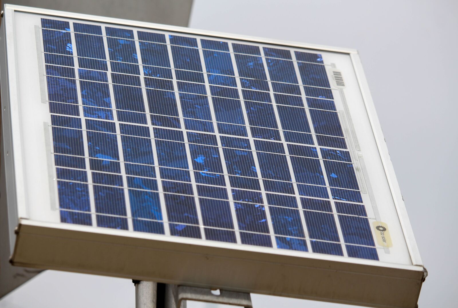 Canon EOS 700D (EOS Rebel T5i / EOS Kiss X7i) sample photo. Electricity, solar energy, panel photography