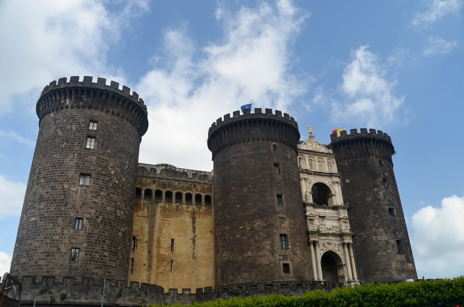 Nikon D5100 sample photo. Naples, italy, castle photography