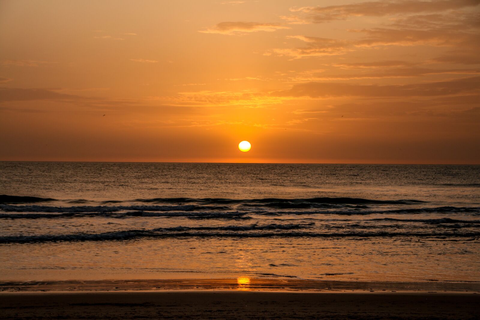 Canon EOS 70D sample photo. Beach, sunset, sun photography