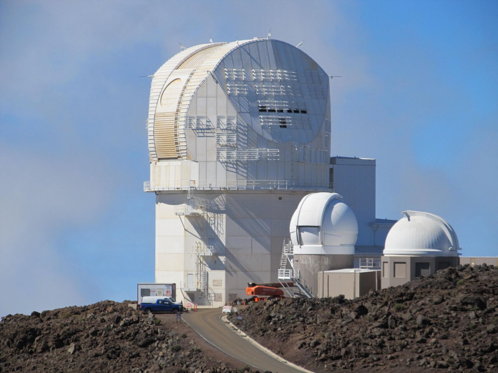 Canon PowerShot SX130 IS sample photo. Observatory, haleakala, telescope photography