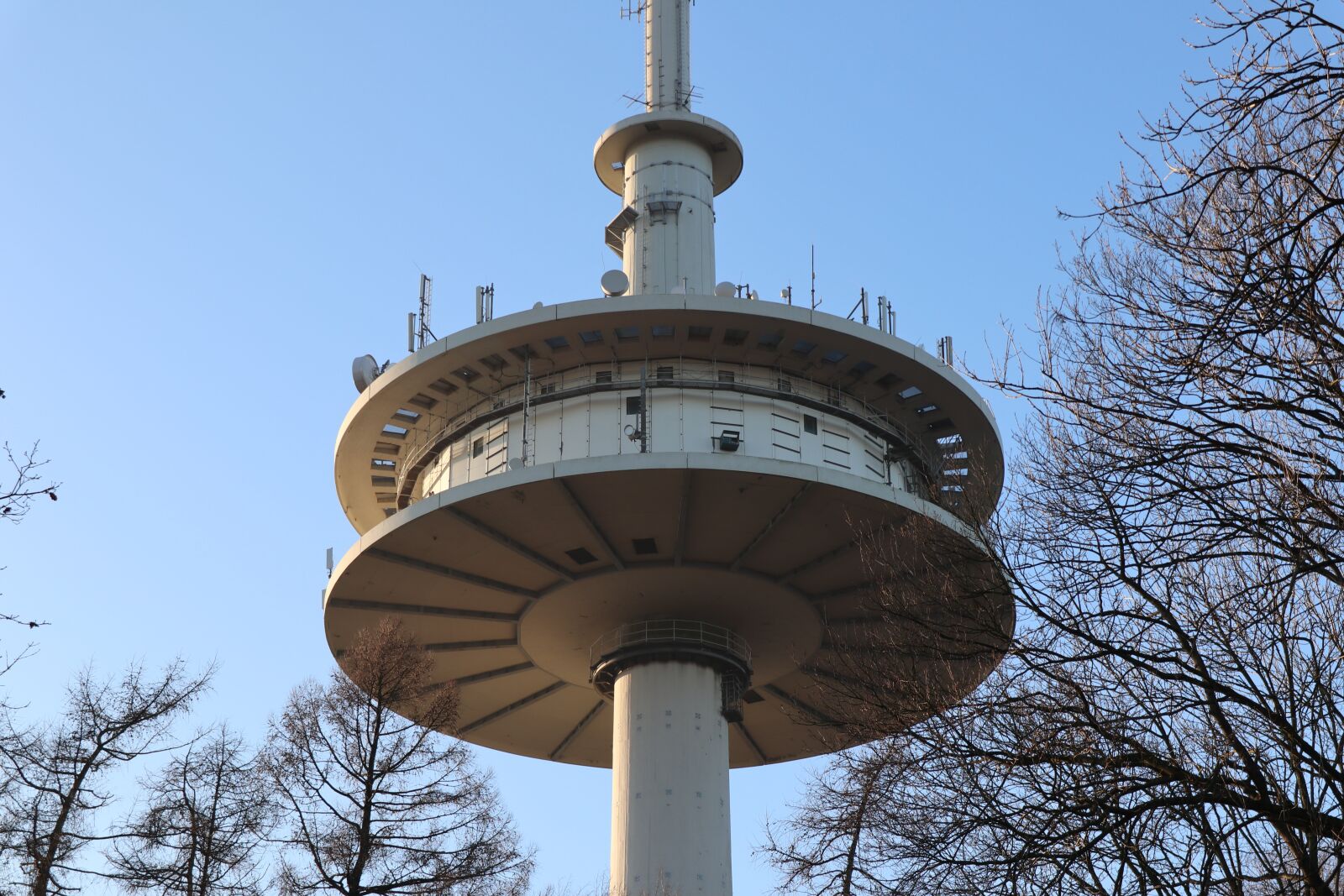 Canon EOS M100 sample photo. Tv tower, radio tower photography