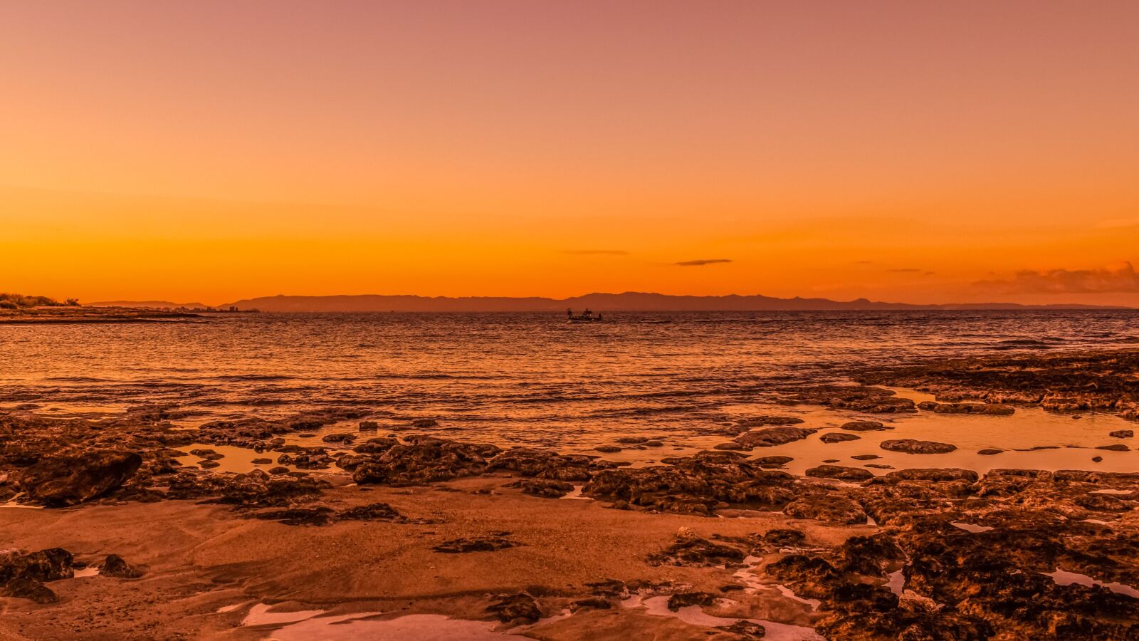 Nikon D3300 sample photo. Sunset, beach, sea photography