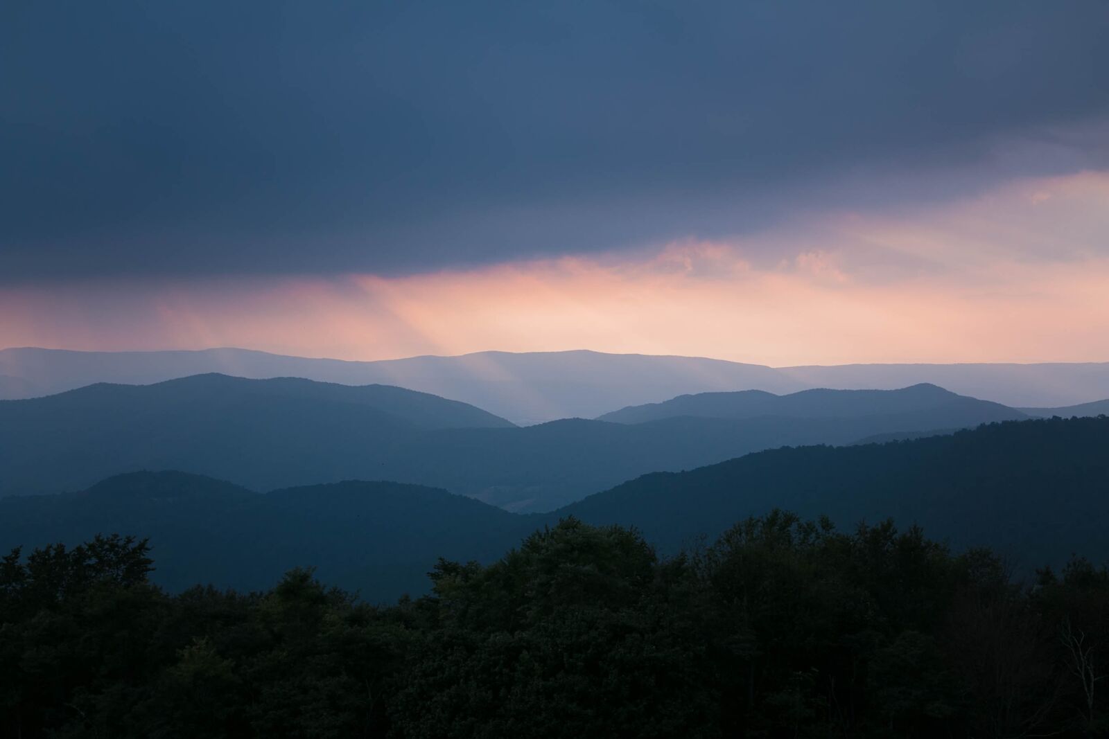Canon EOS 70D sample photo. Mountains, dusk, cloud photography