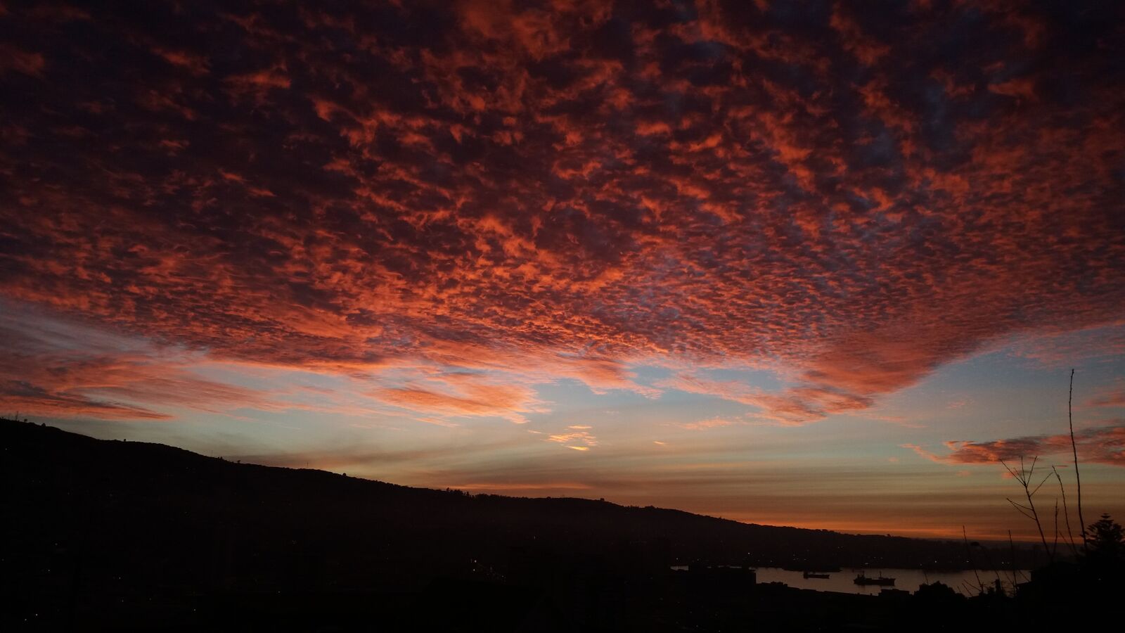 Samsung Galaxy J5 sample photo. Sunset, sky, landscape photography