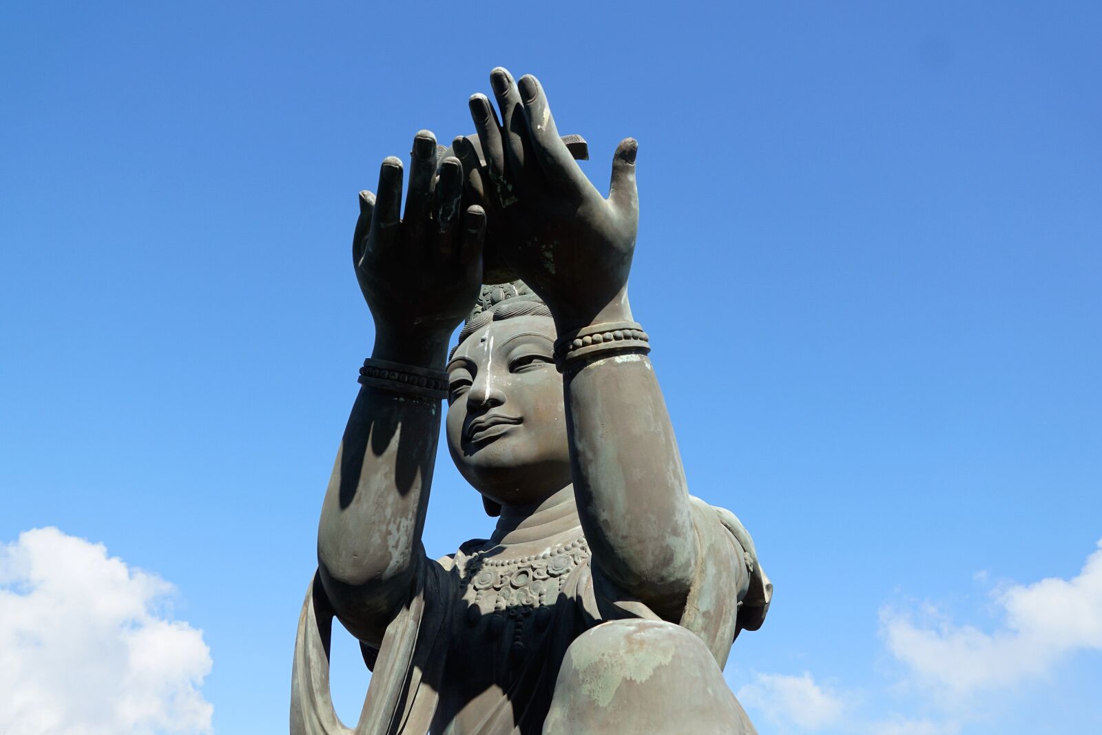 Sony ILCA-77M2 + Sony DT 16-50mm F2.8 SSM sample photo. Sculpture, statue, sky photography